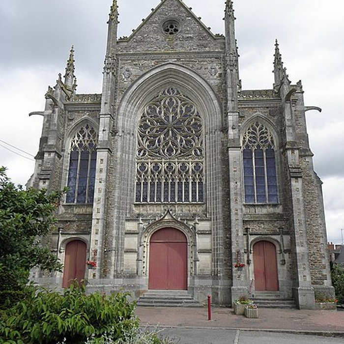 Photo de Église Saint-Julien de Saint-Julien-de-Vouvantes