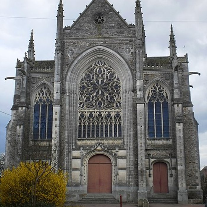 Photo de Église Saint-Julien de Saint-Julien-de-Vouvantes