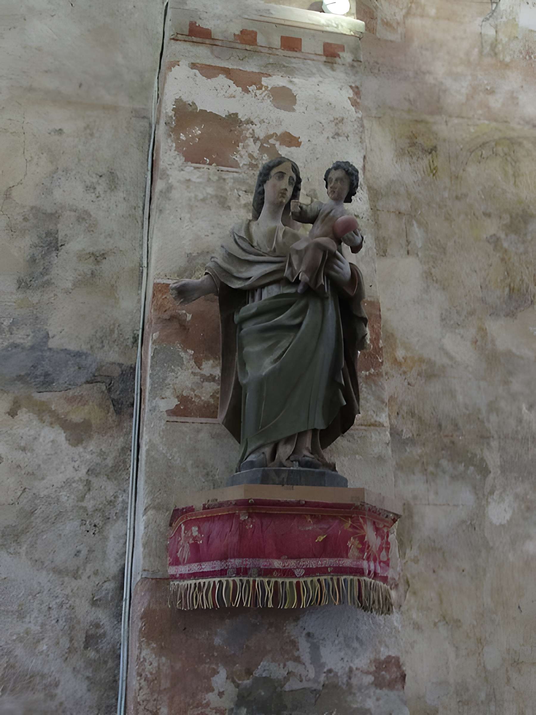 Église Saint-Julien de Saulcet