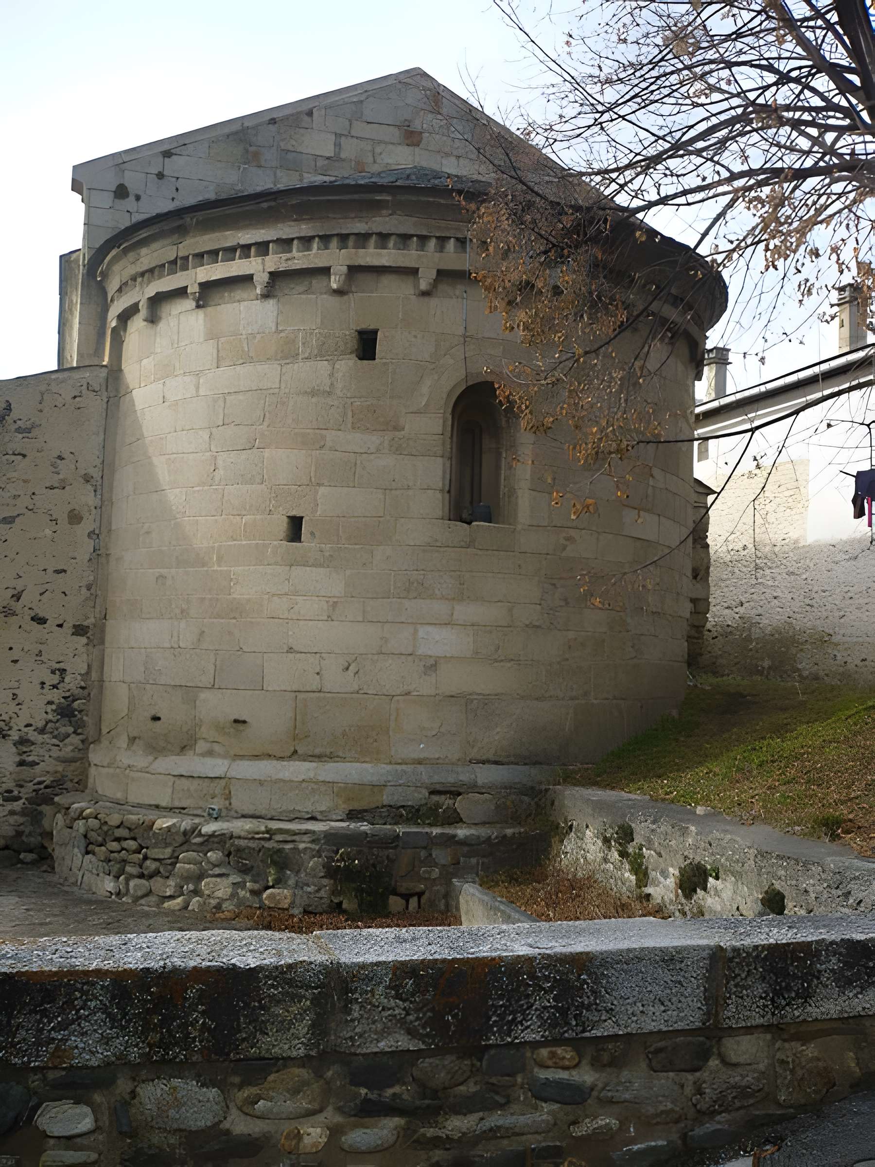 Église Saint-Julien d'Estavar