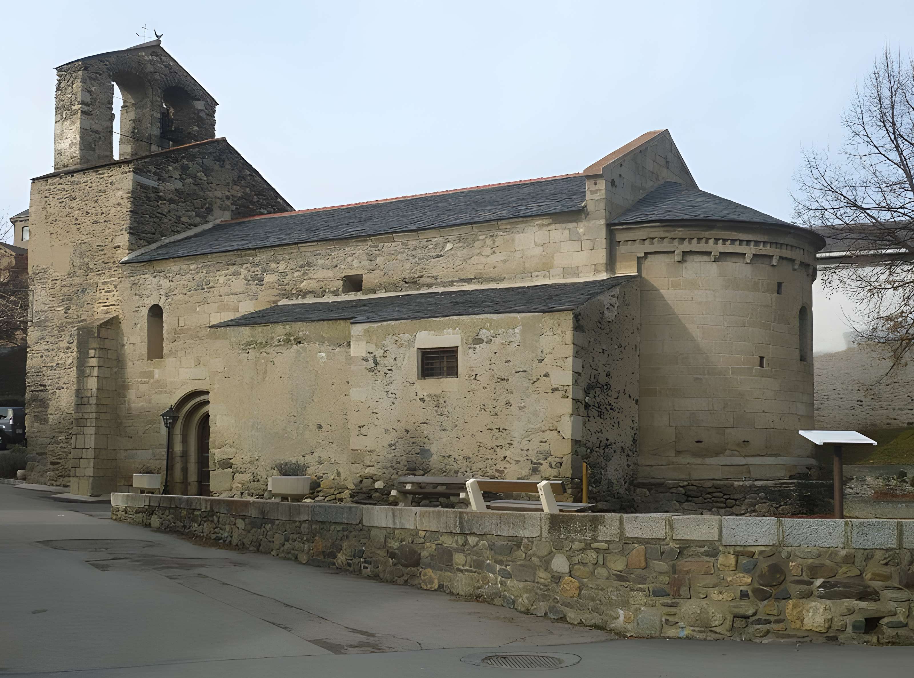 Église Saint-Julien d'Estavar