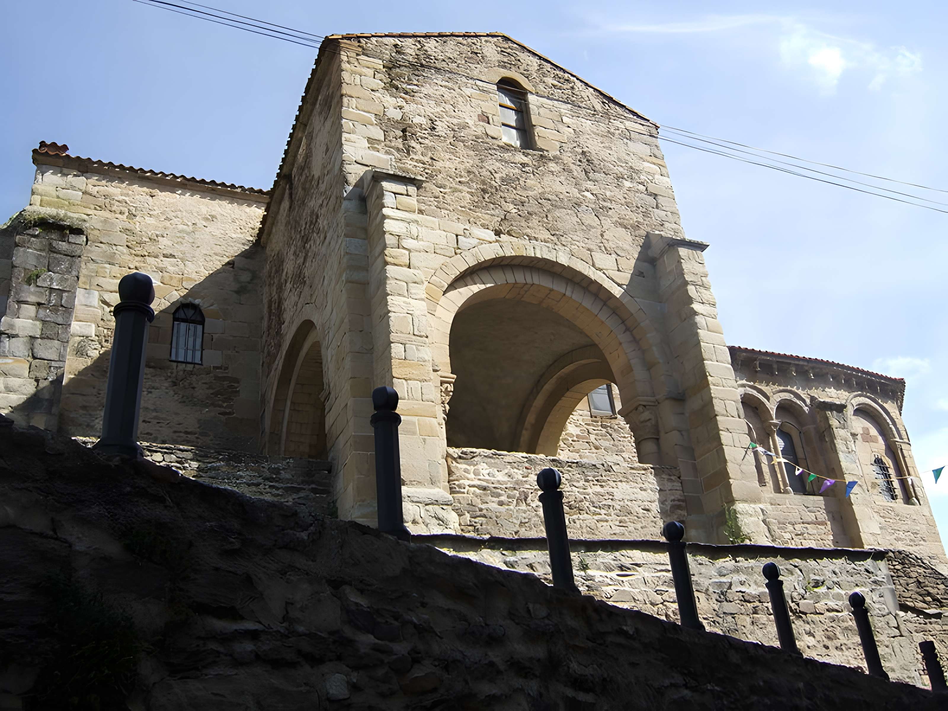 Église Saint-Laurent d'Auzon