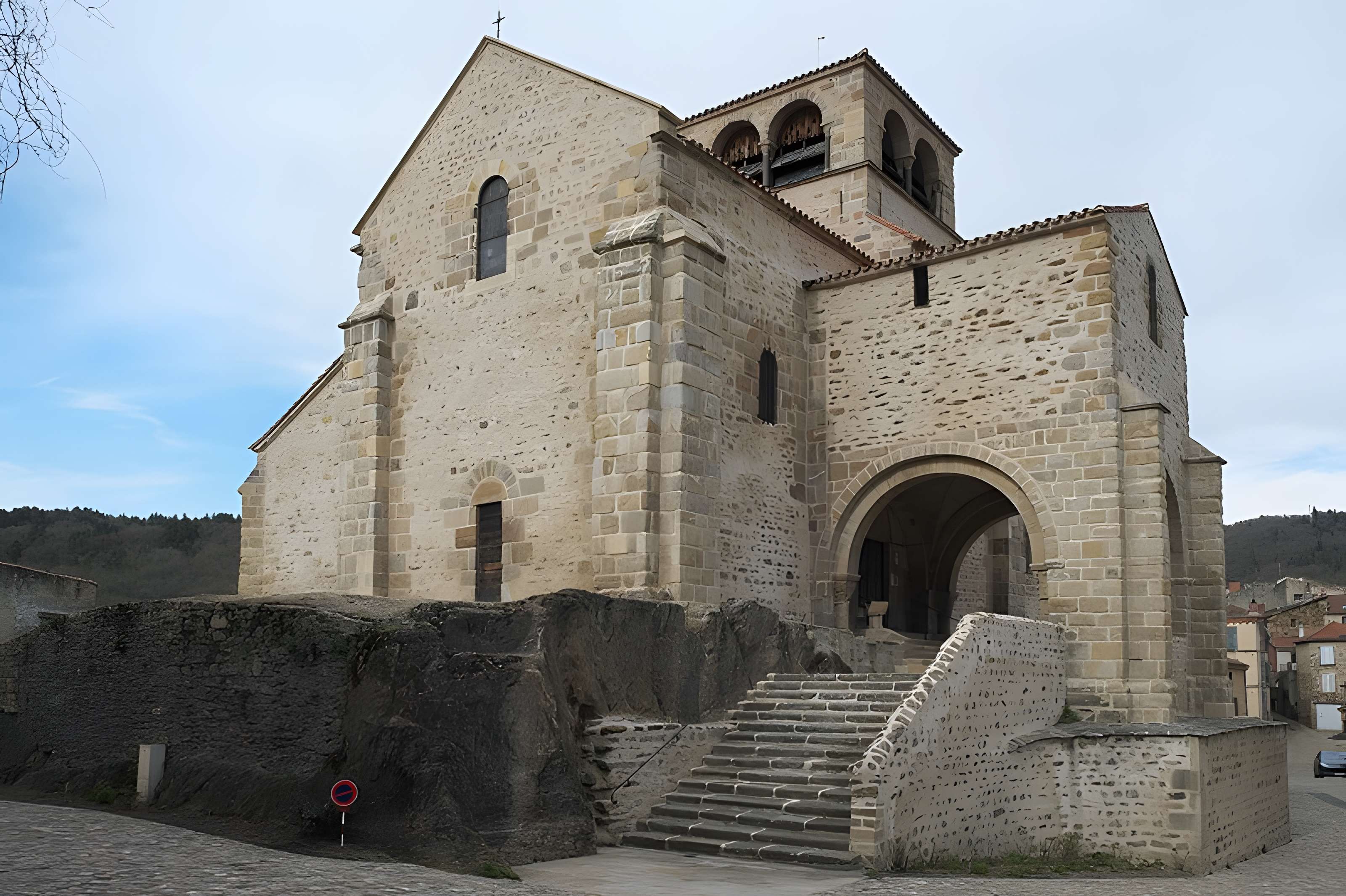 Église Saint-Laurent d'Auzon