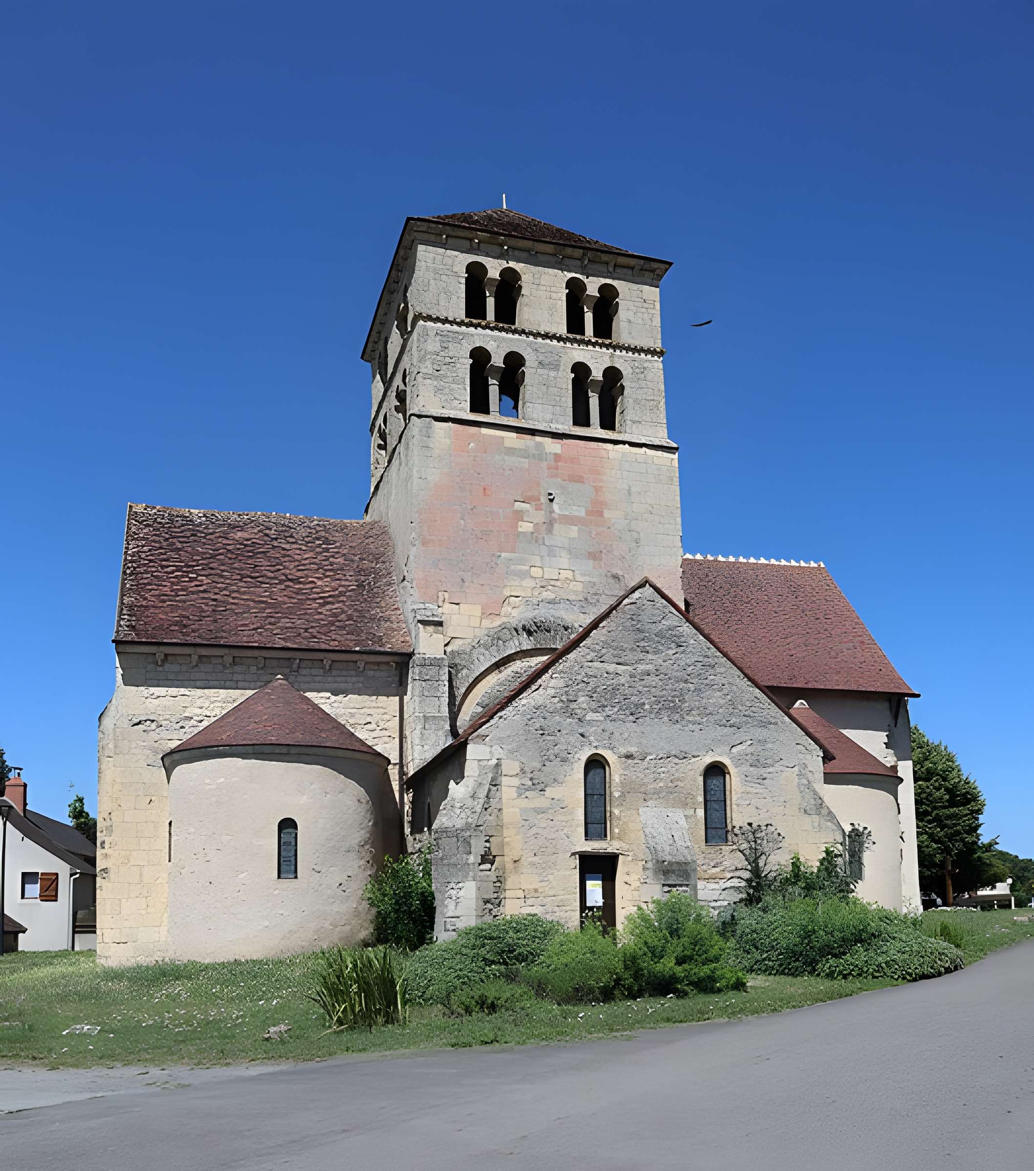 Église Saint-Laurent de Béard