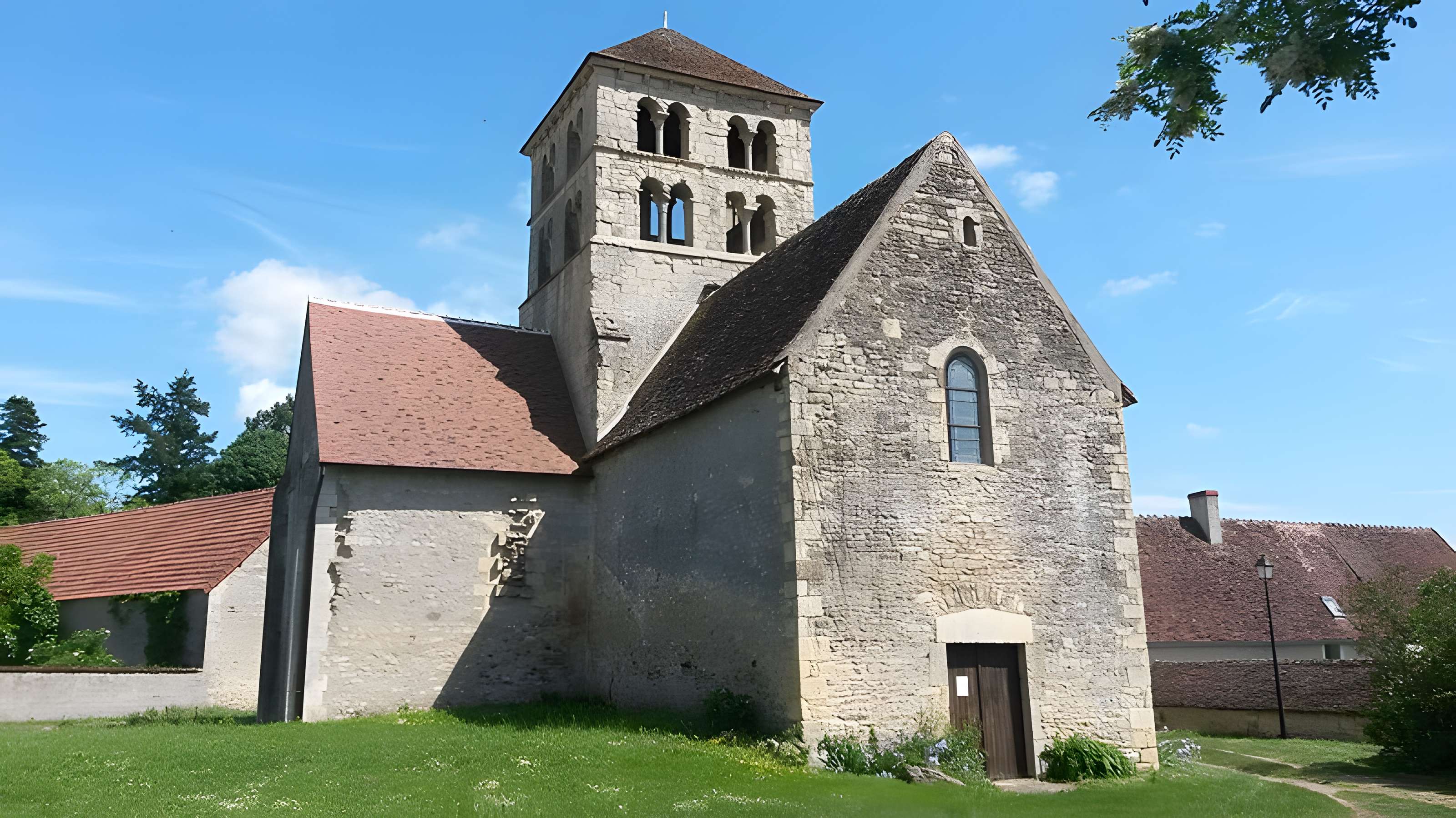 Église Saint-Laurent de Béard