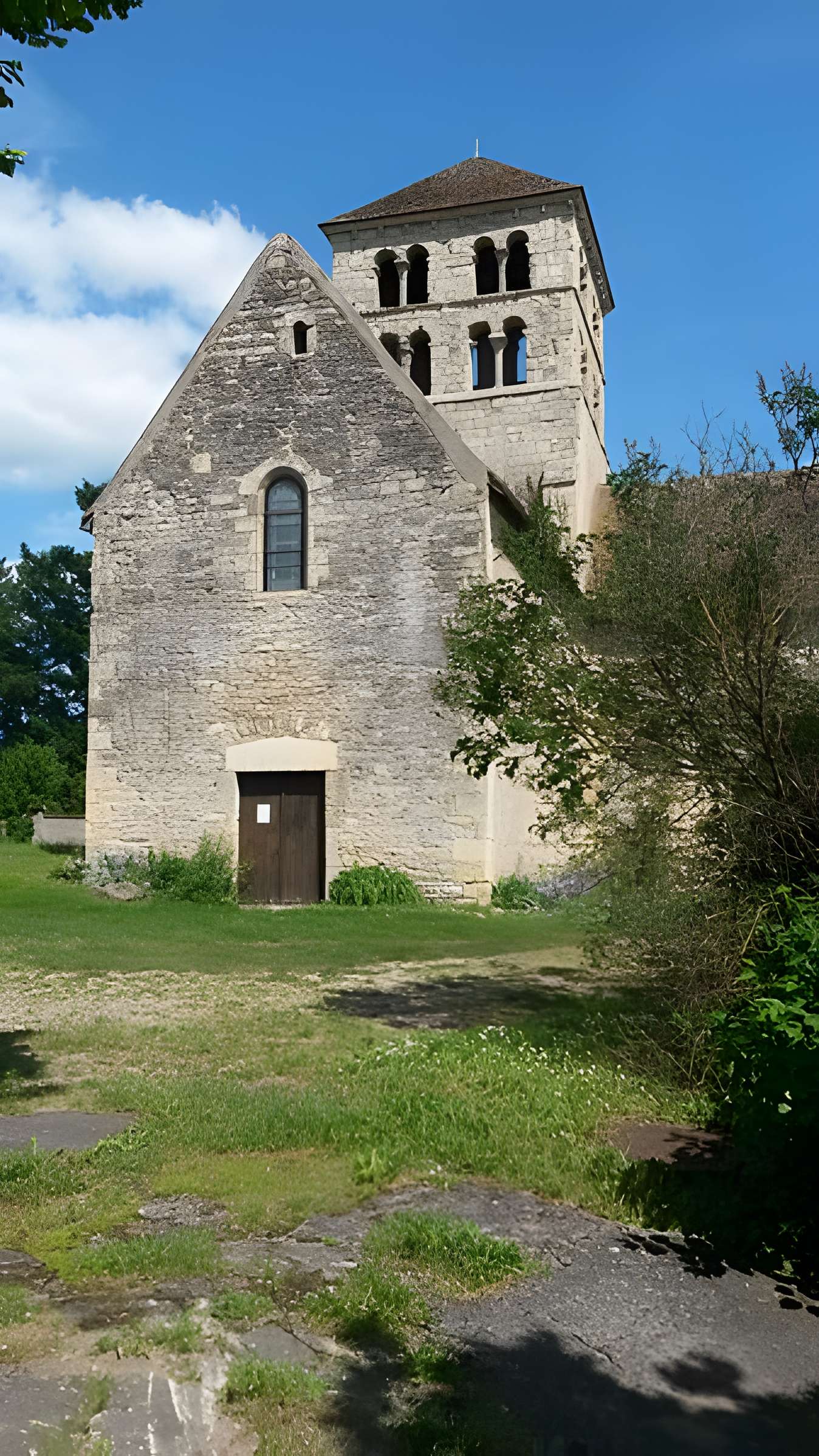 Église Saint-Laurent de Béard