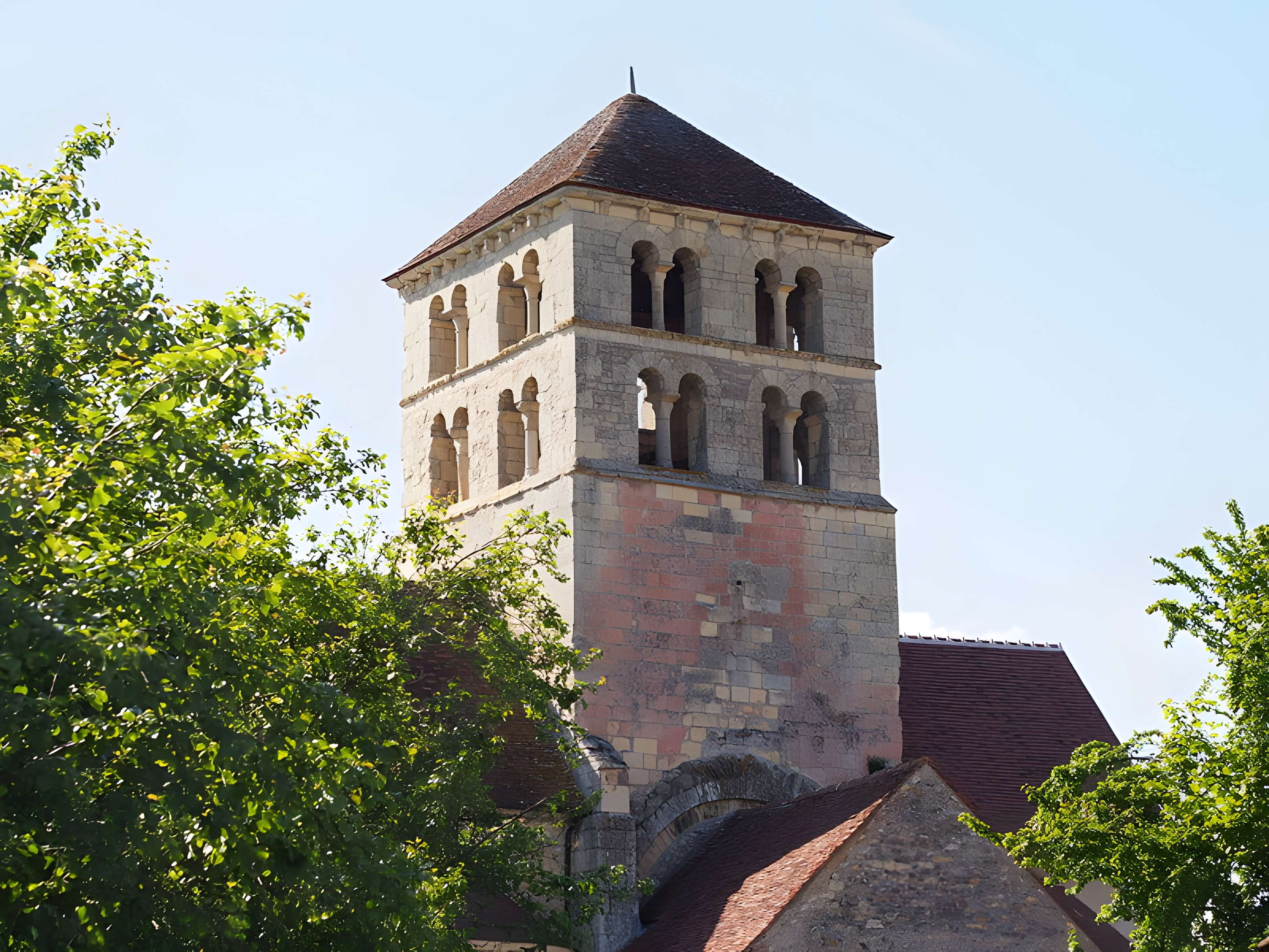 Église Saint-Laurent de Béard