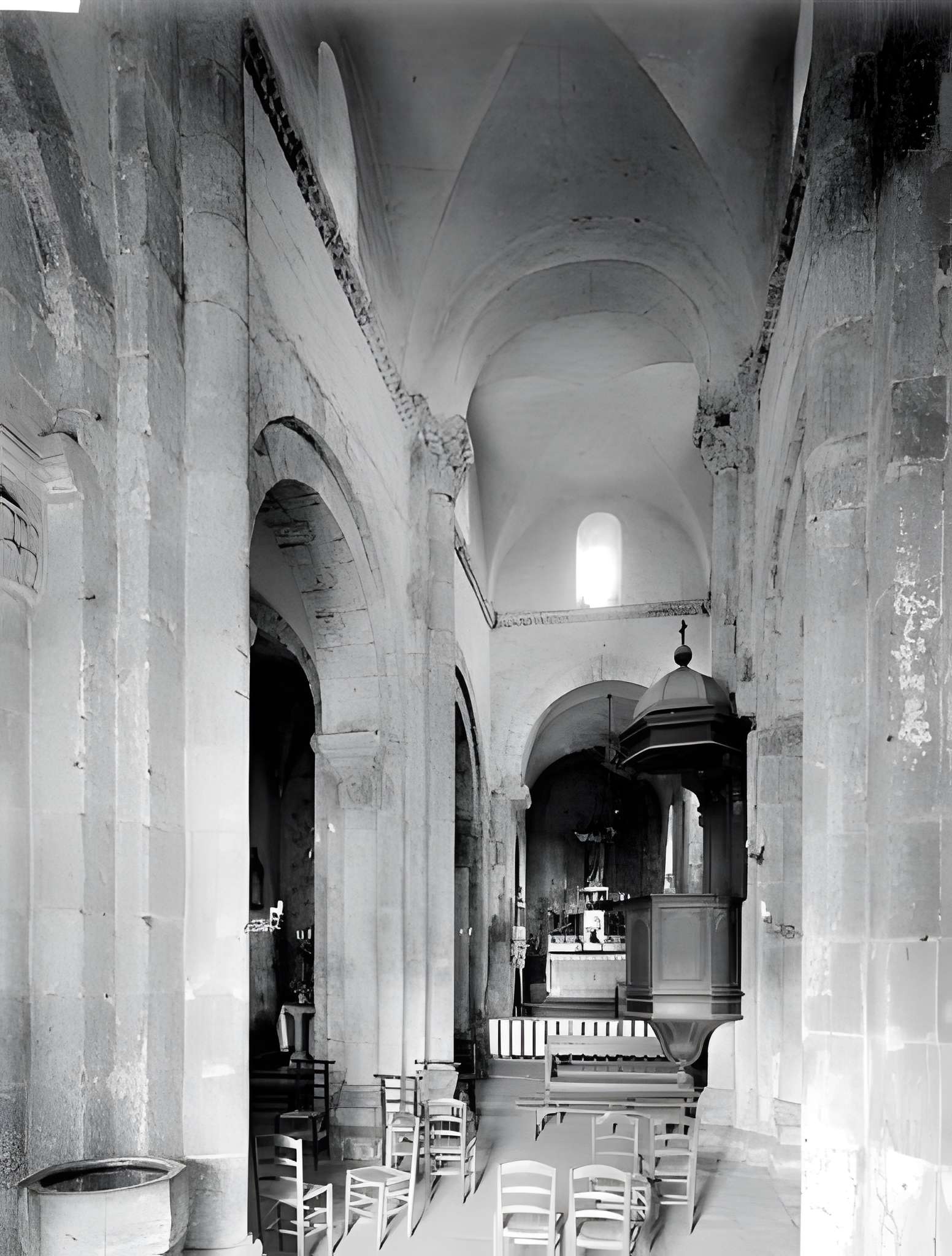 Église Saint-Laurent de Bert