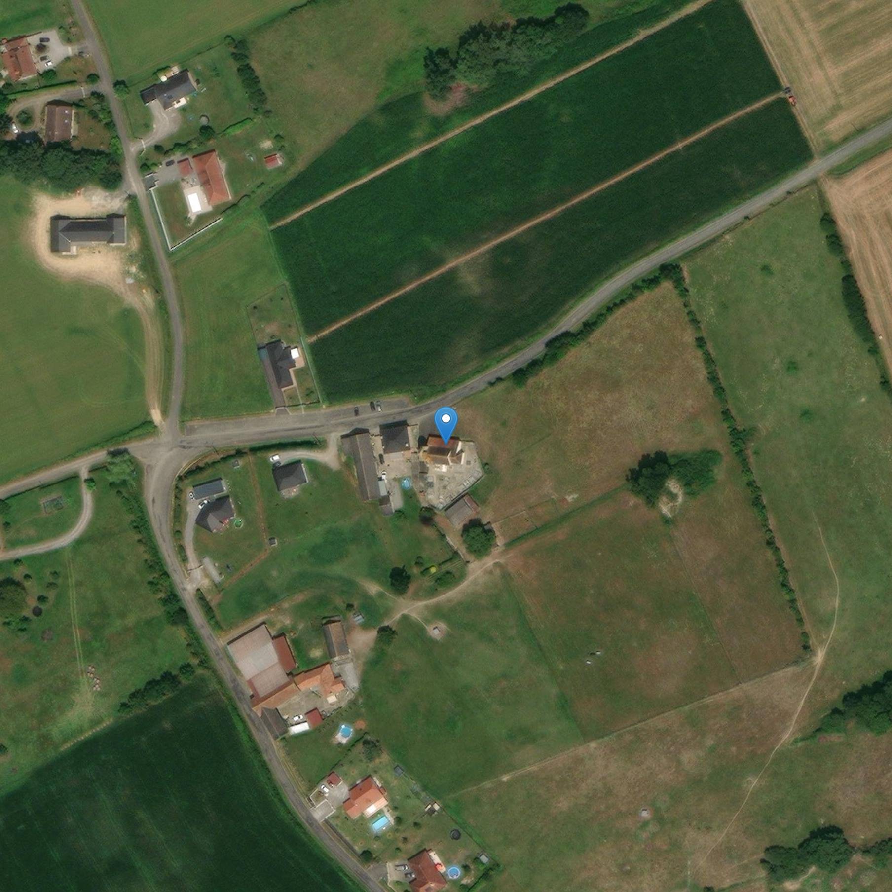 Photo de Iglesia de San Vicente de Lanusse