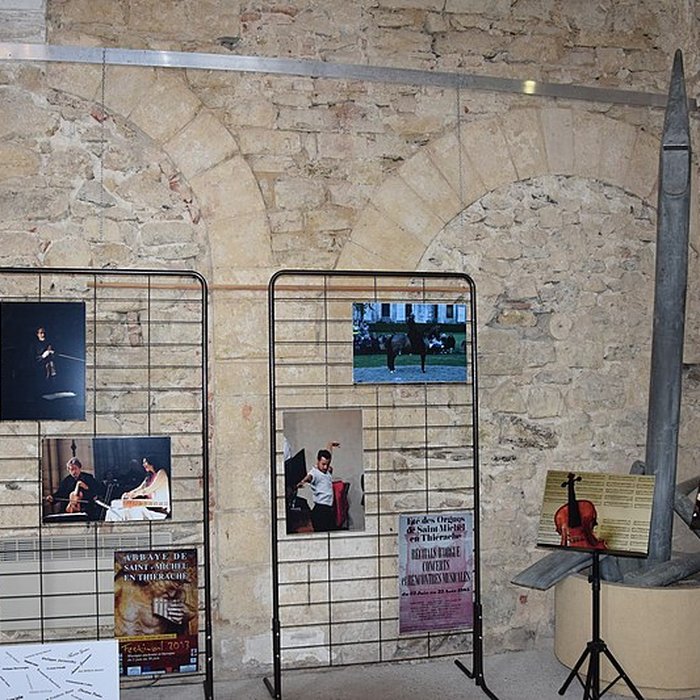 Photo de Abbaye de Saint-Michel