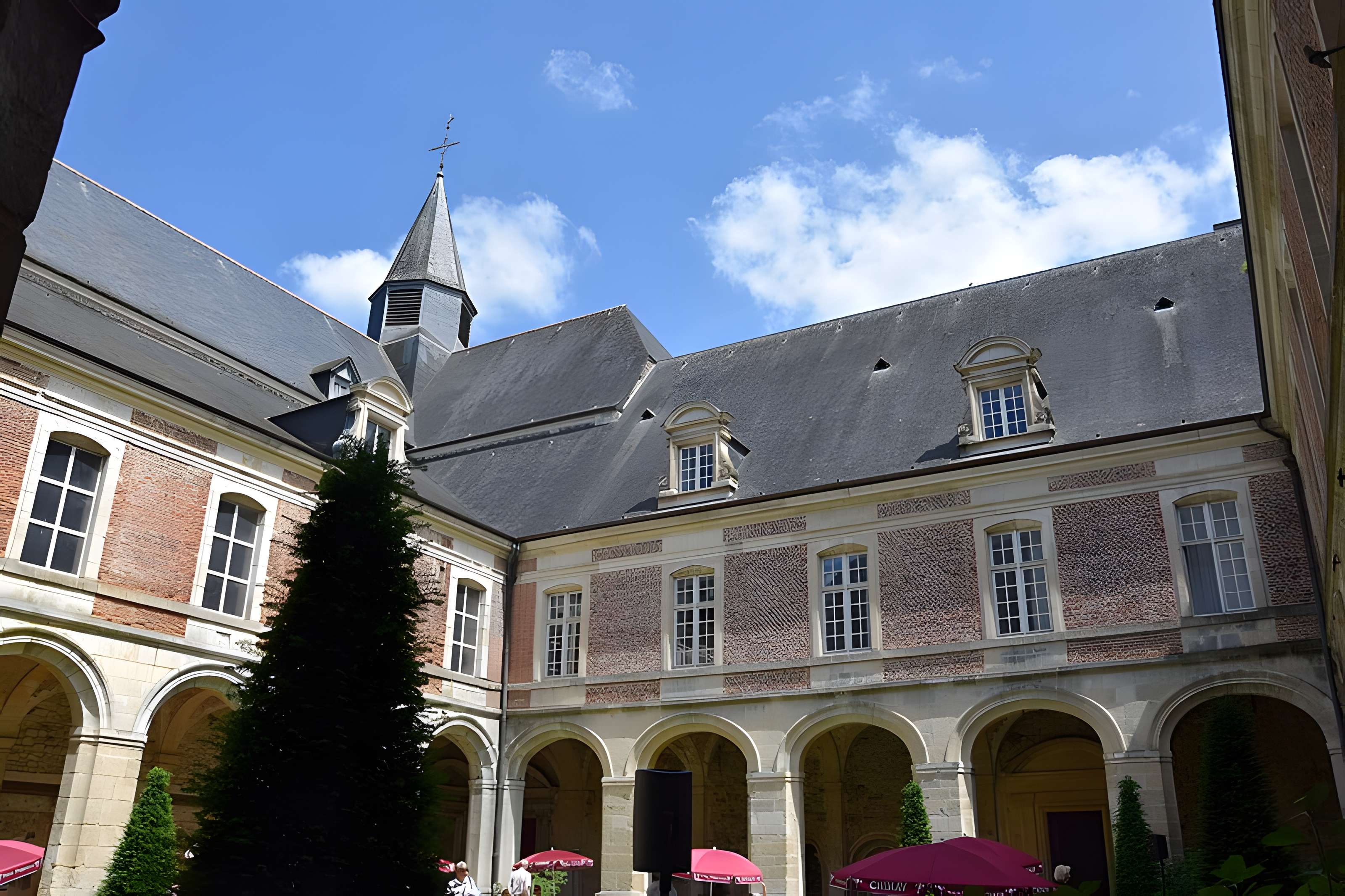 Abbaye de Saint-Michel
