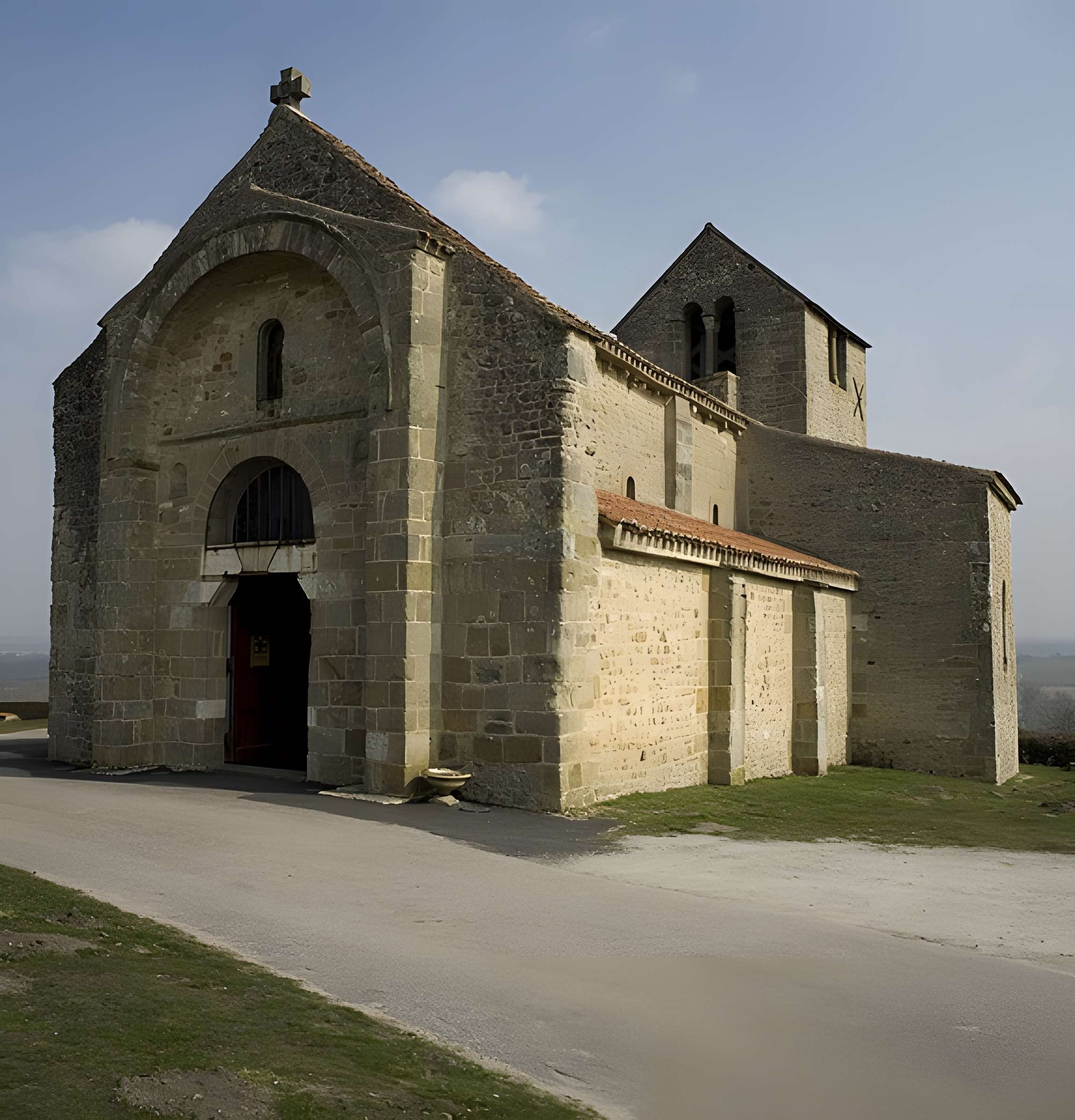 Église Saint-Laurent de Châtel-de-Neuvre