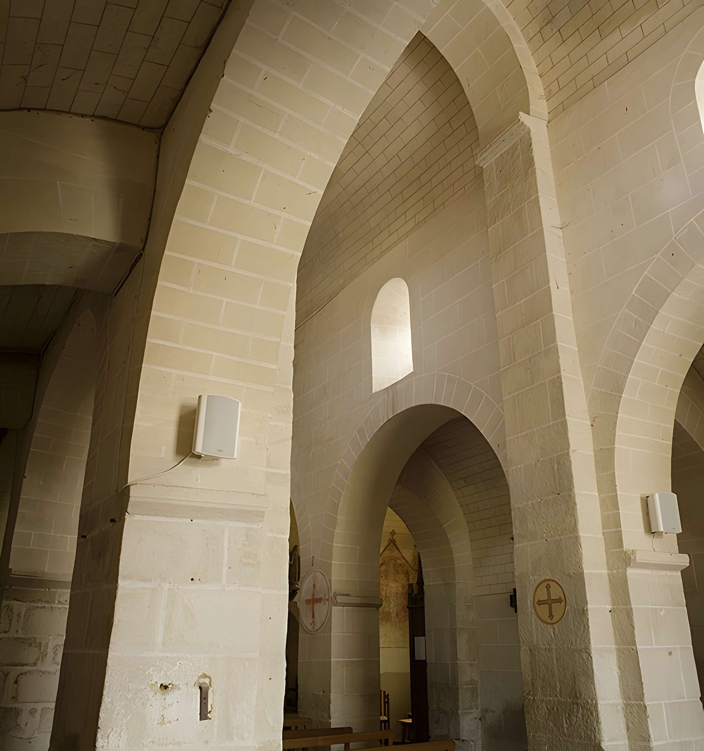 Église Saint-Laurent de Châtel-de-Neuvre