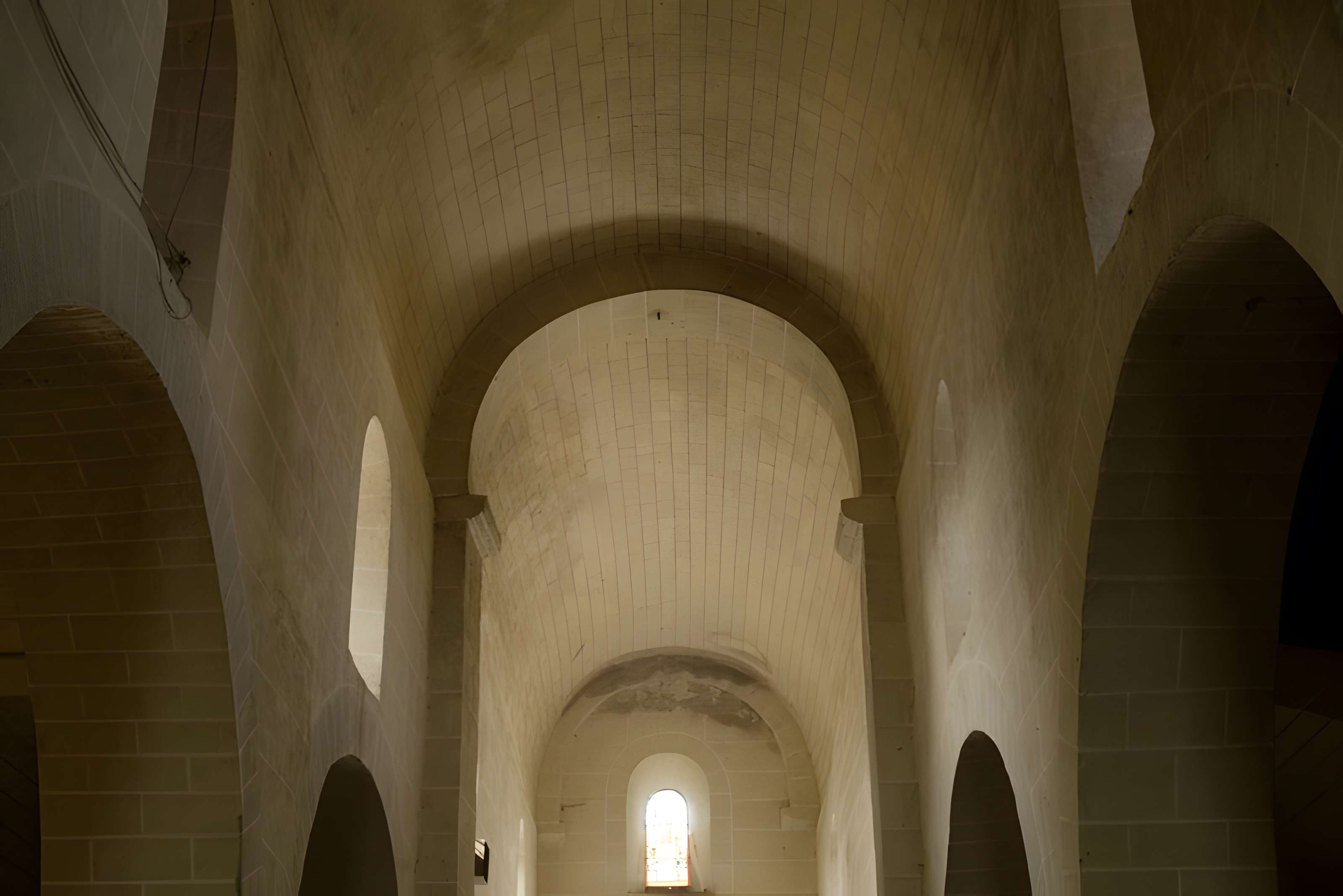 Église Saint-Laurent de Châtel-de-Neuvre