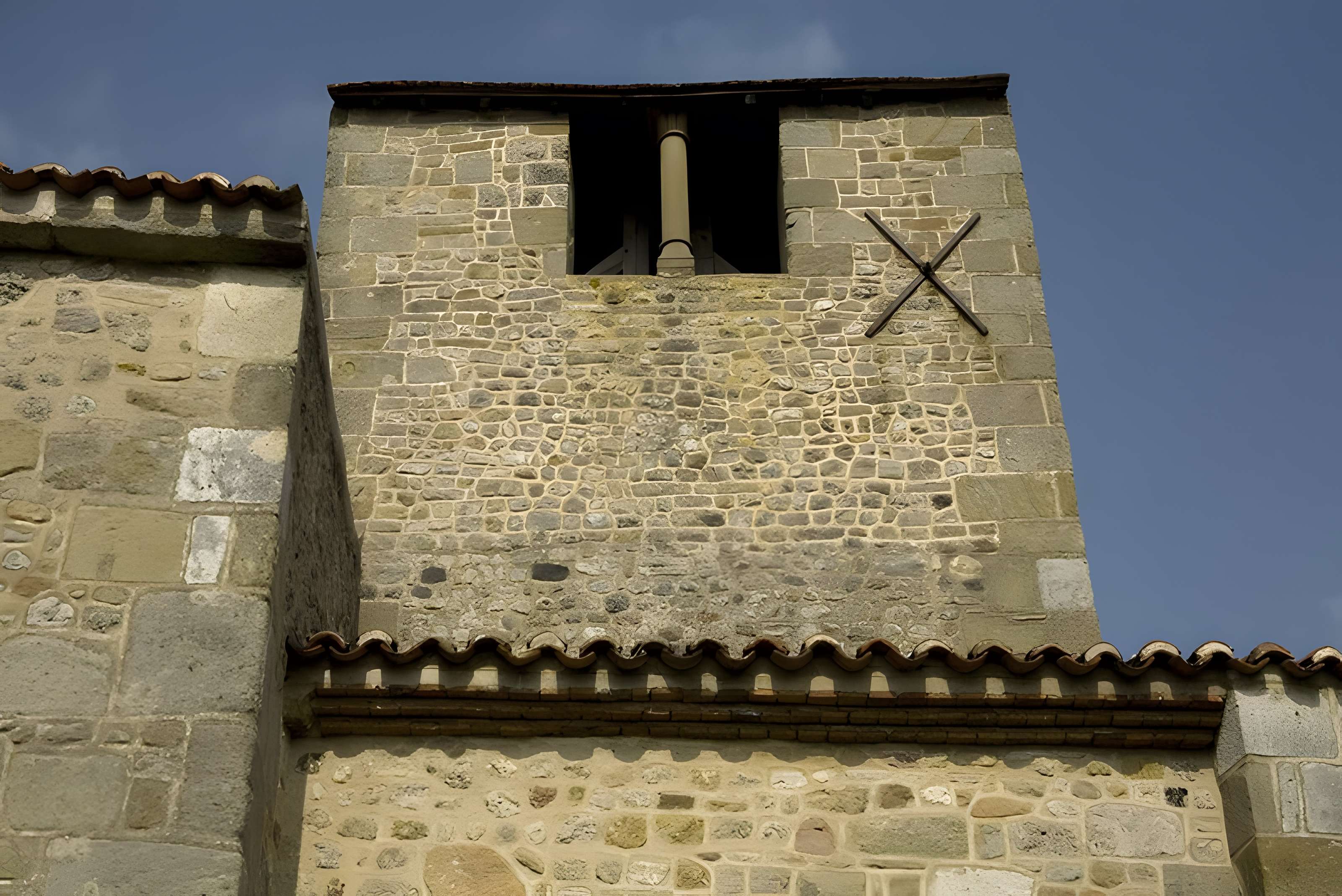 Église Saint-Laurent de Châtel-de-Neuvre