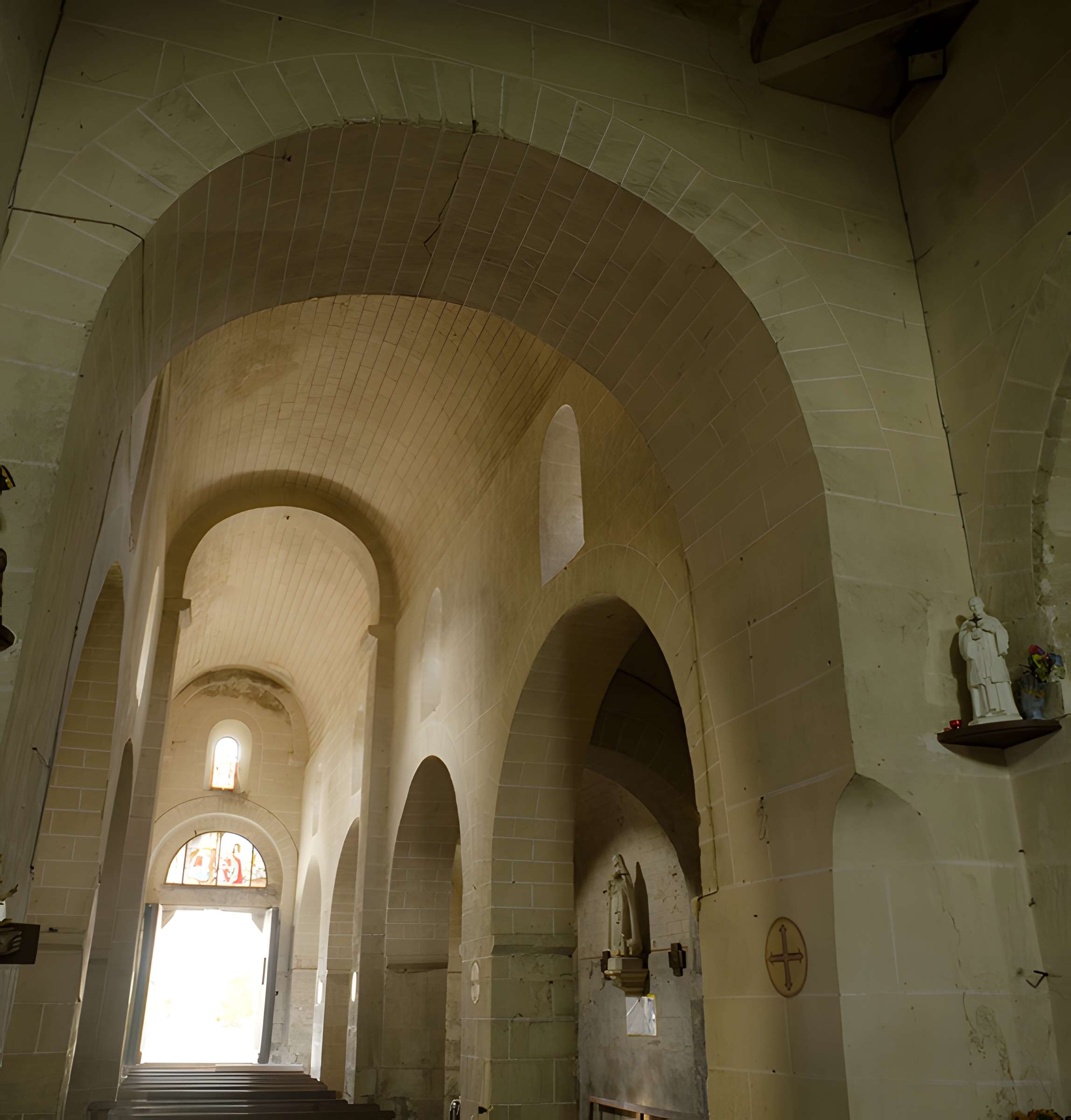 Église Saint-Laurent de Châtel-de-Neuvre