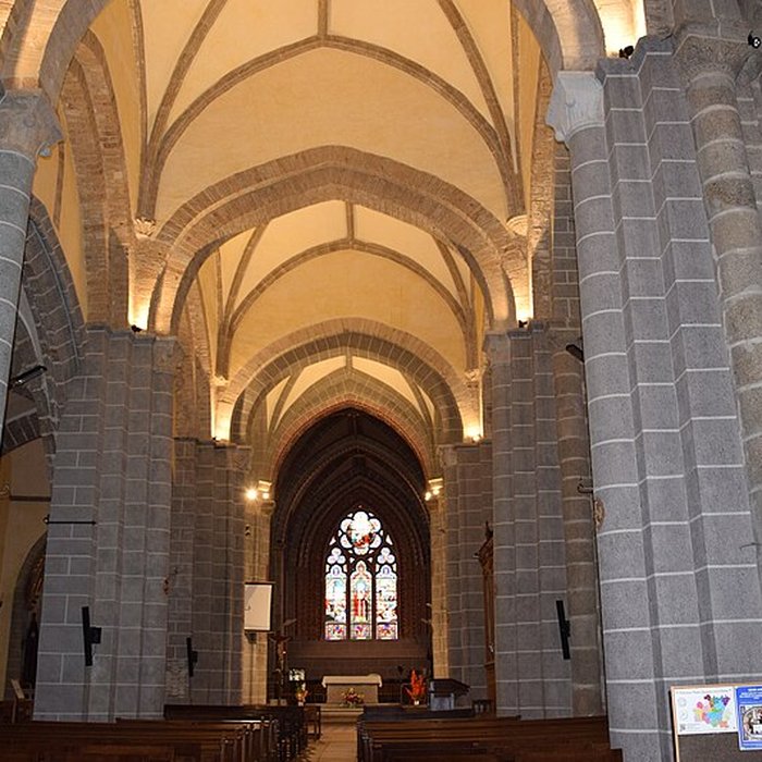 Photo de Église Saint-Laurent de Parthenay