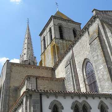 Église Saint-Laurent de Parthenay