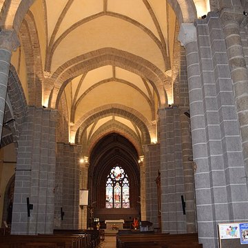 Église Saint-Laurent de Parthenay