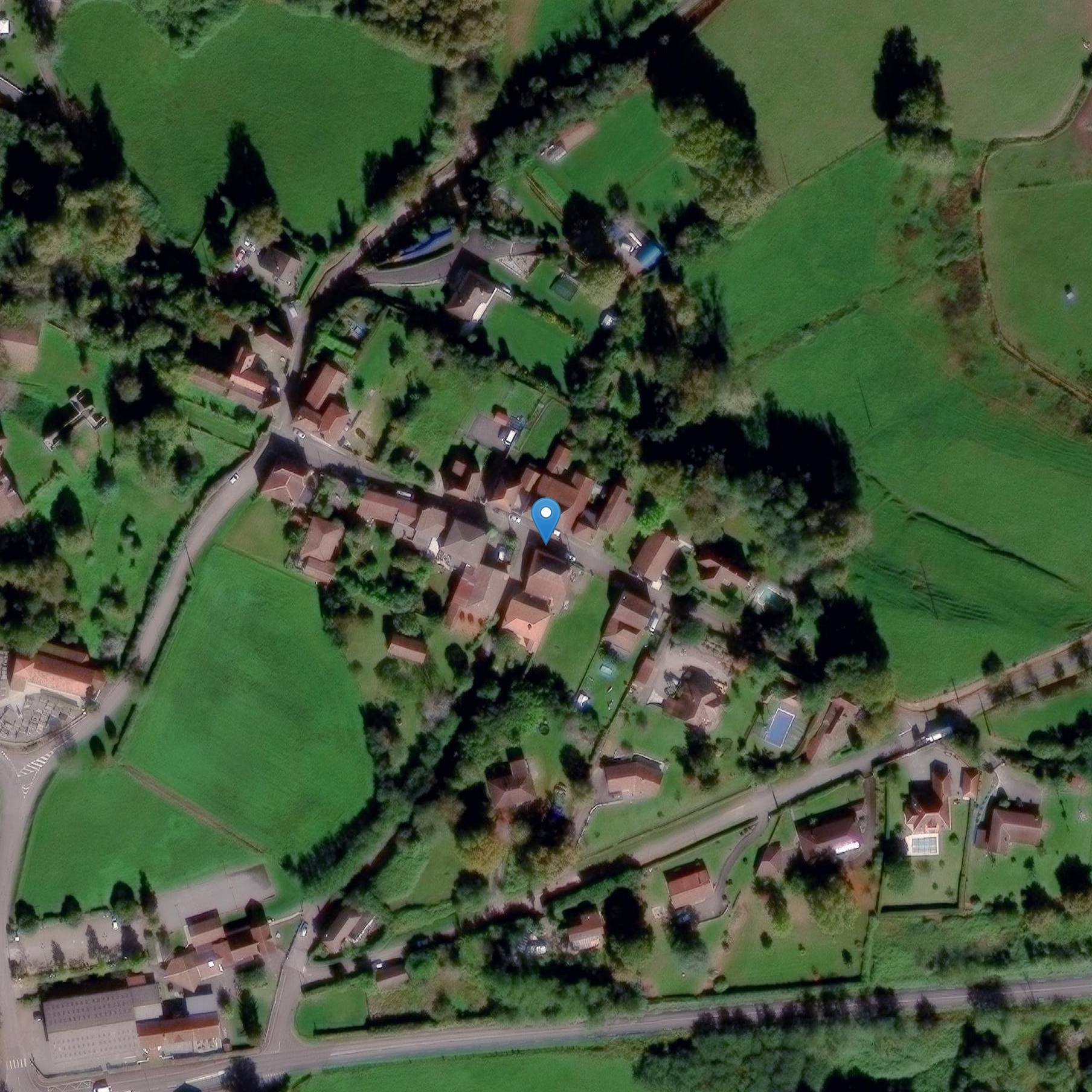 Photo de Iglesia Bautista de San Juan de Sallespisse