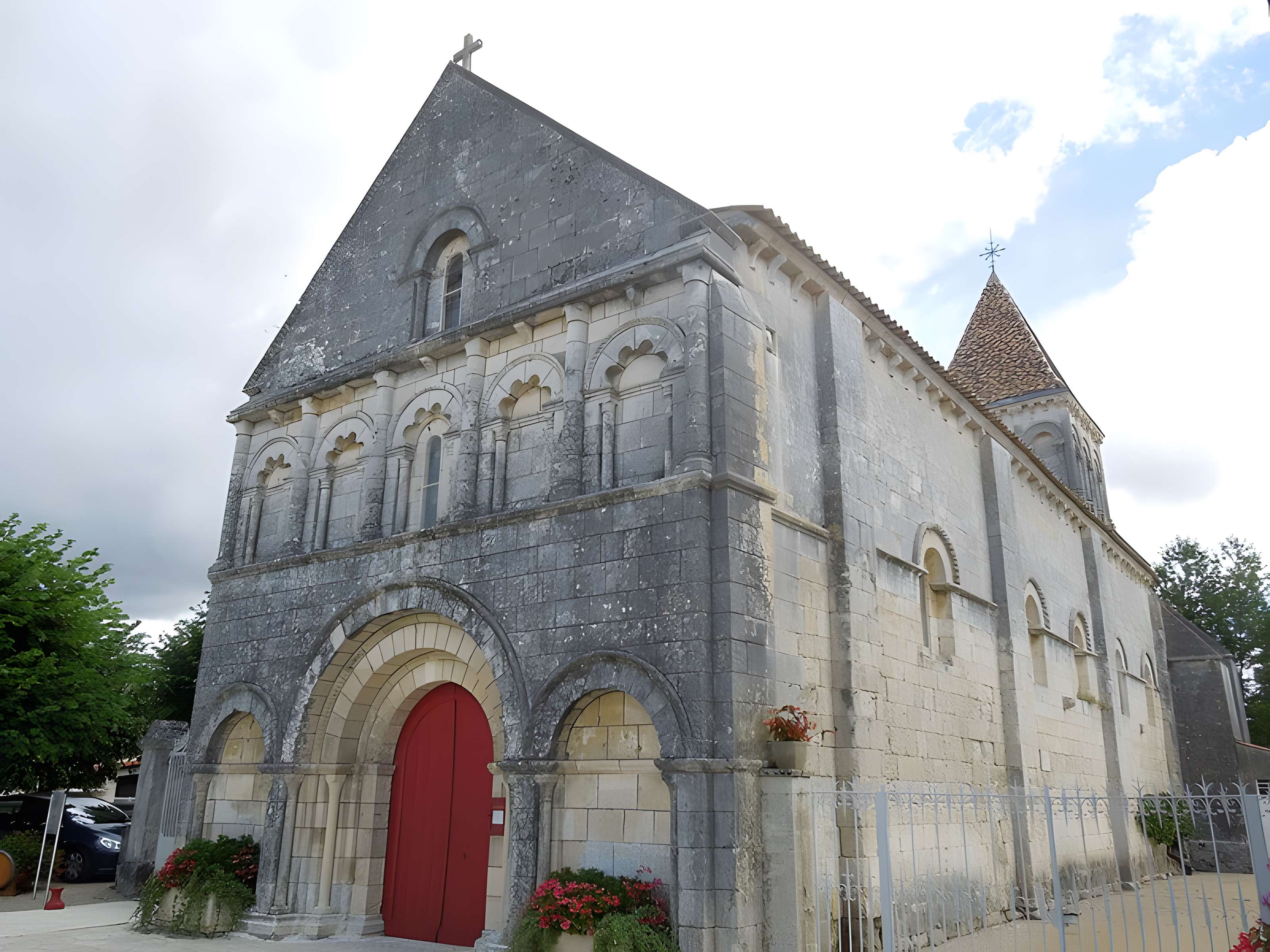 Église Saint-Laurent de Plassac
