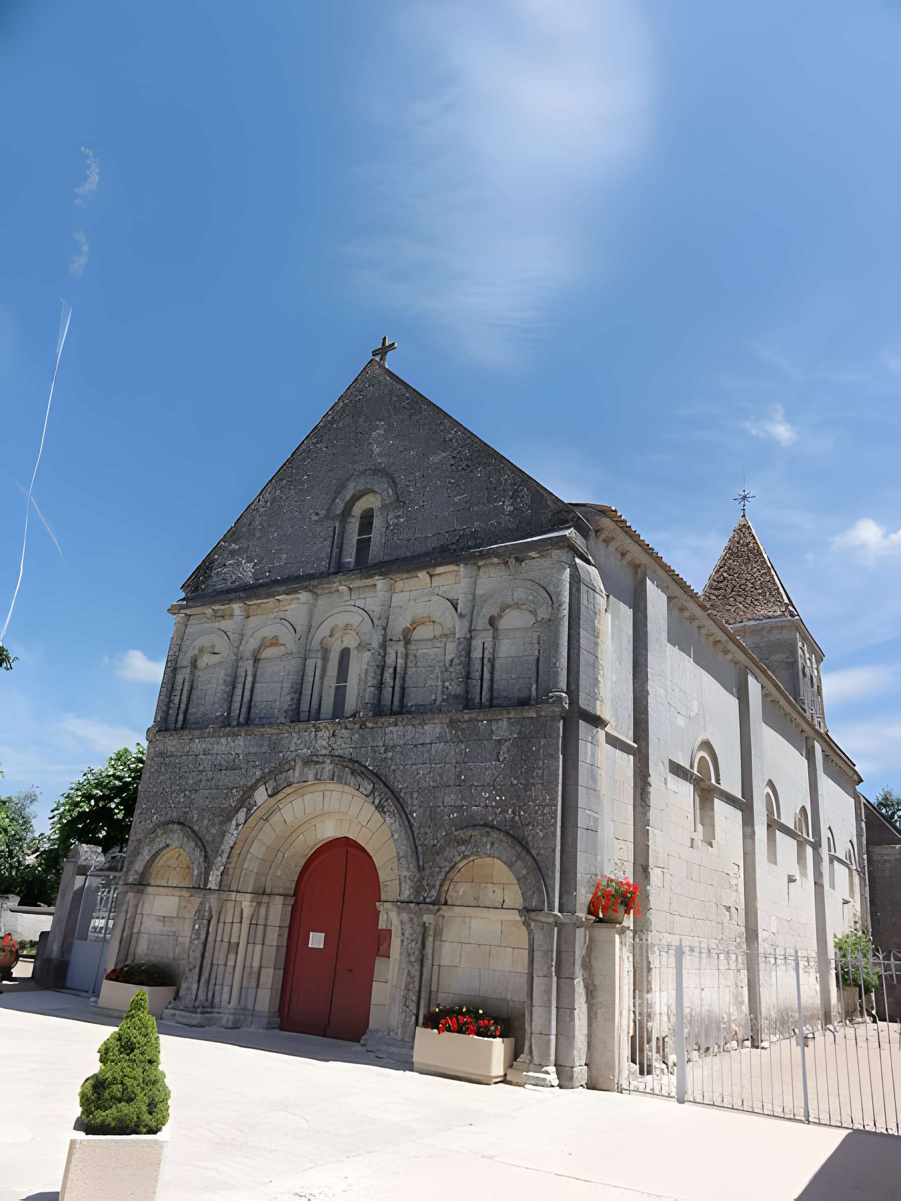Église Saint-Laurent de Plassac