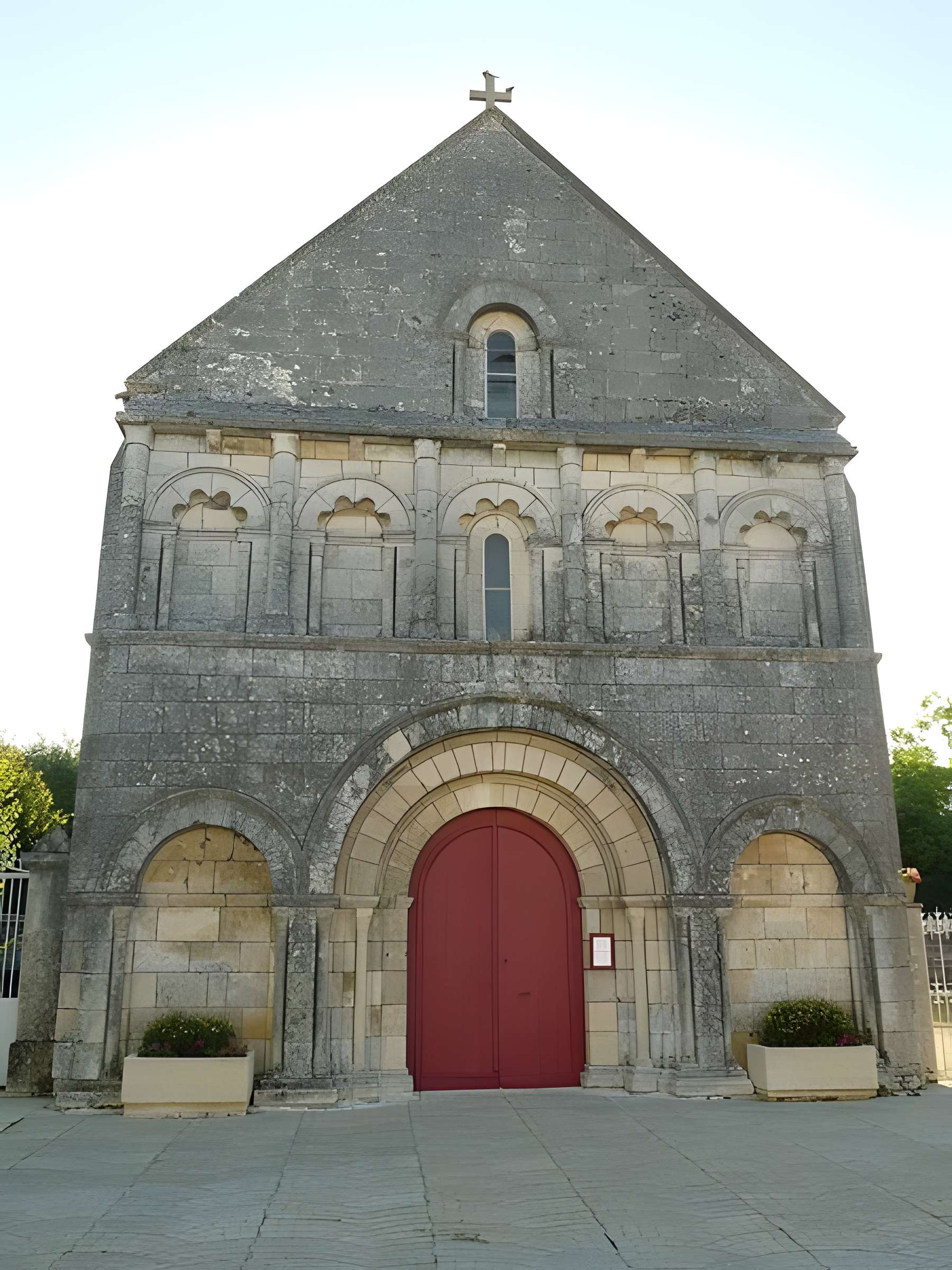 Église Saint-Laurent de Plassac 