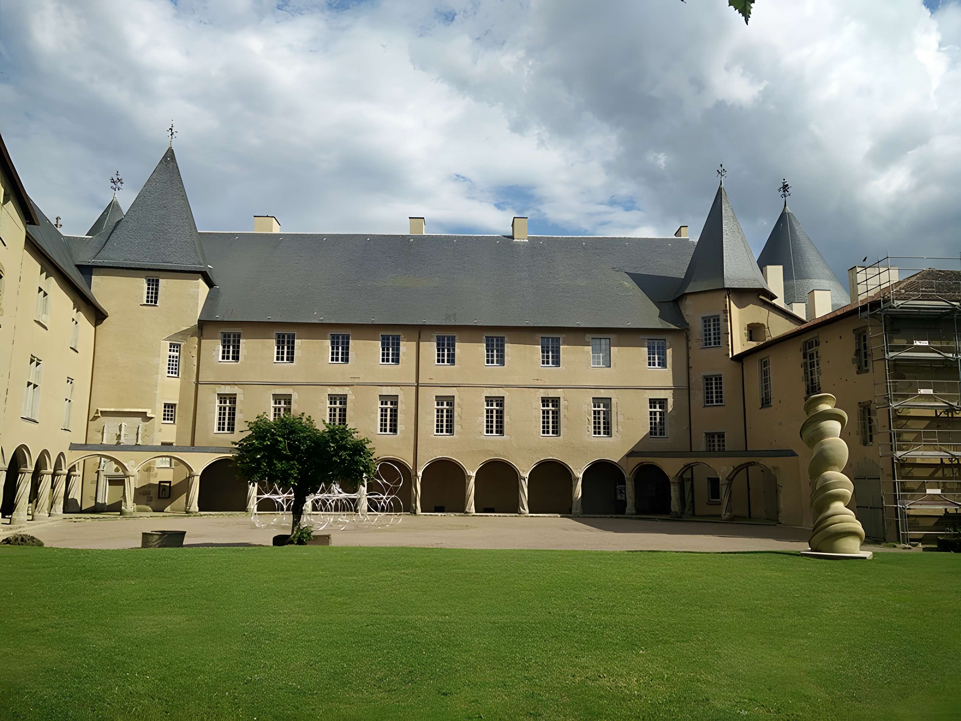 Château de Rochechouart 