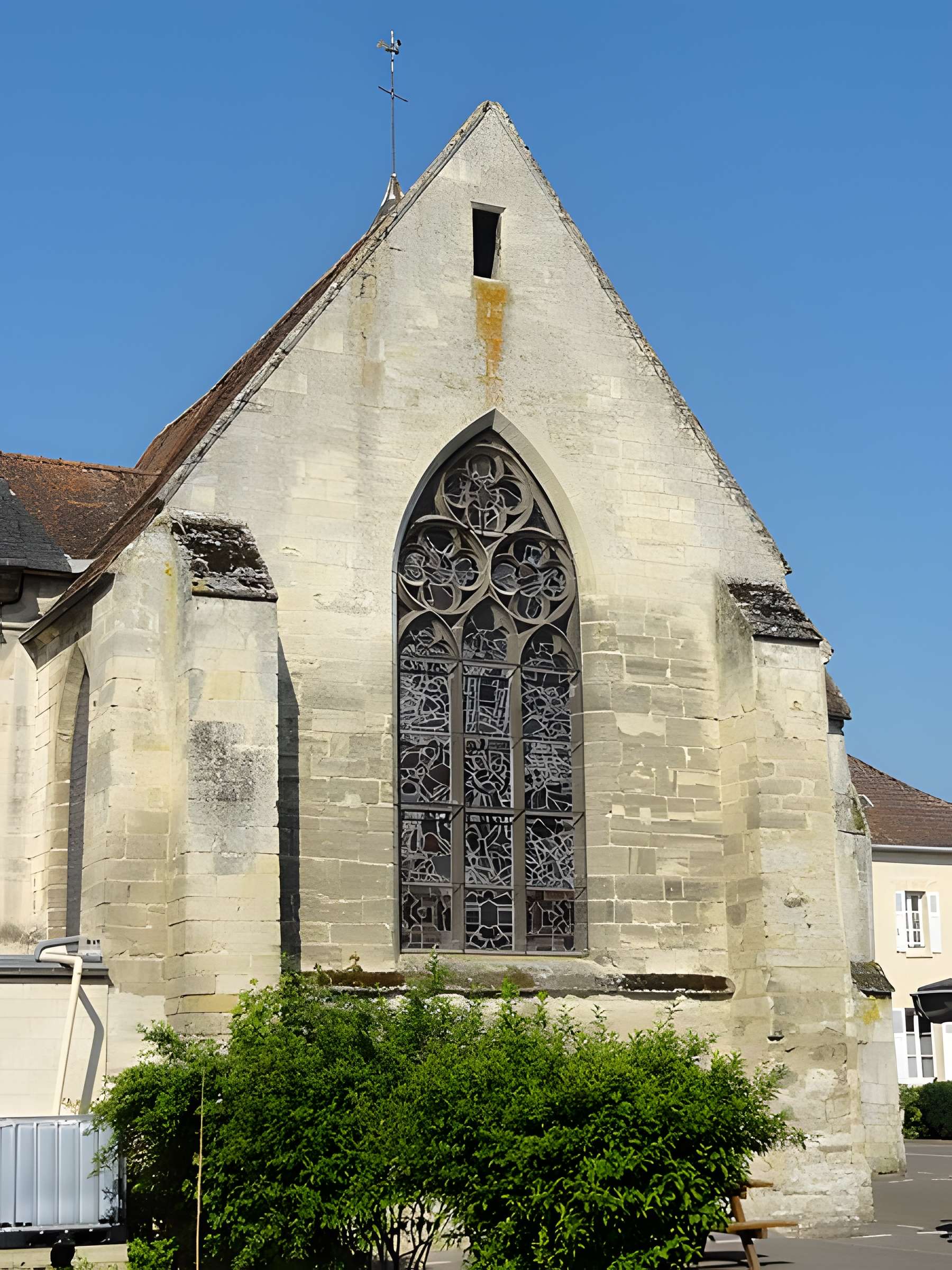 Église Saint-Léger de Balagny-sur-Thérain