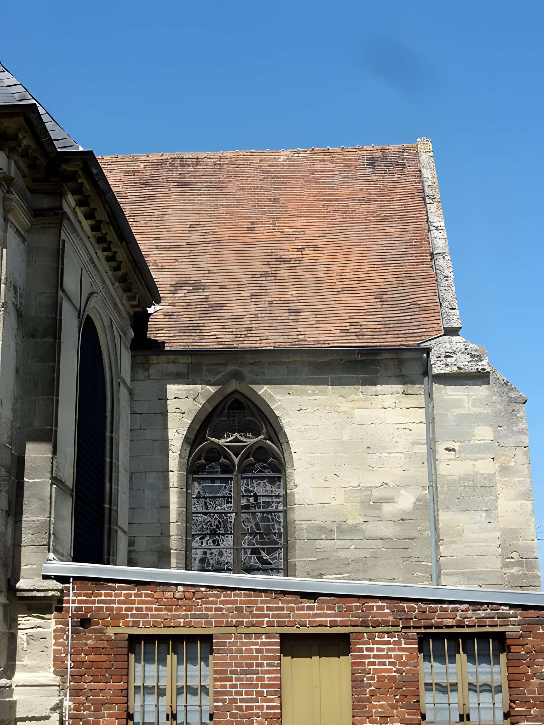 Église Saint-Léger de Balagny-sur-Thérain