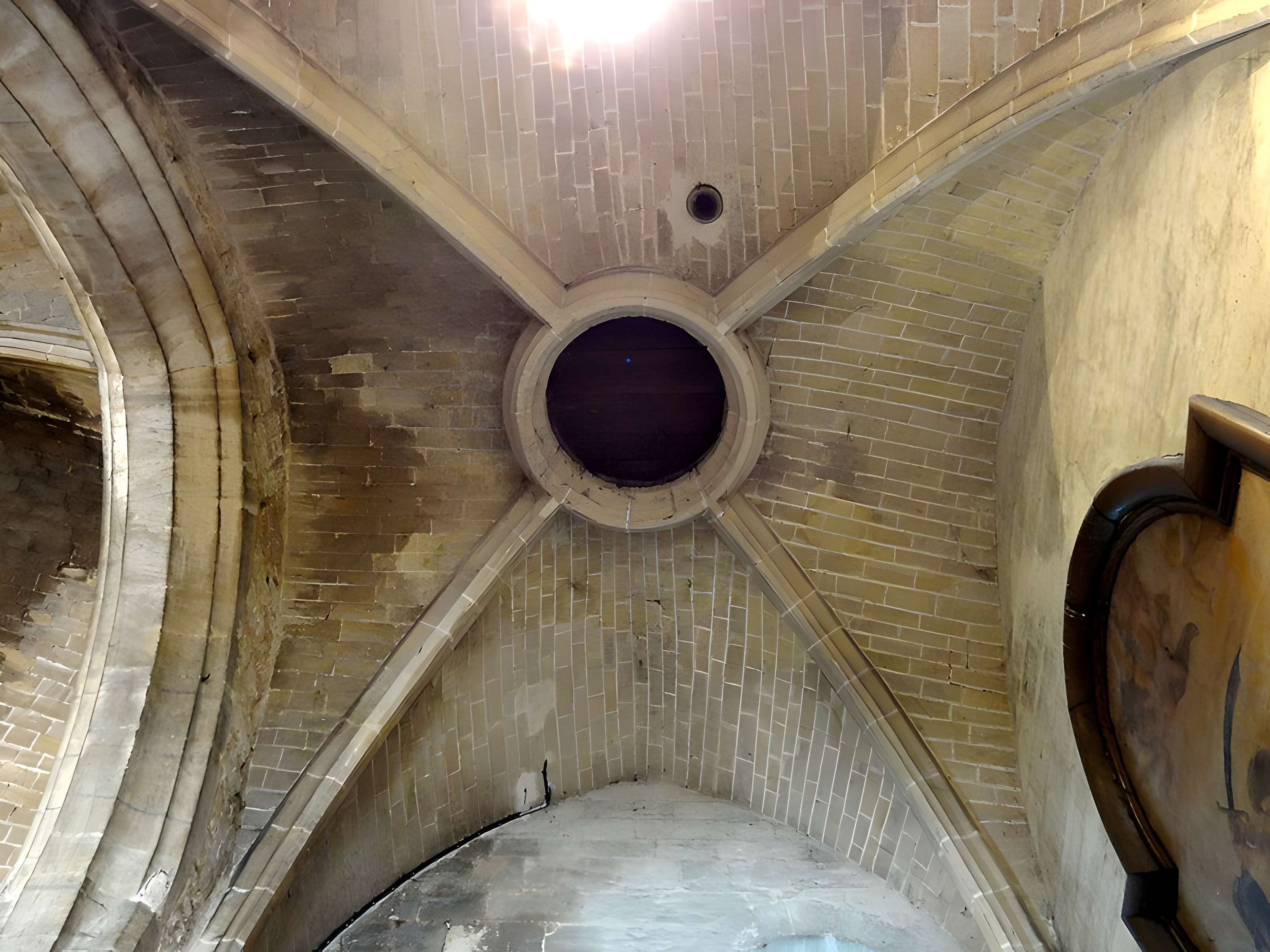 Église Saint-Léger de Balagny-sur-Thérain