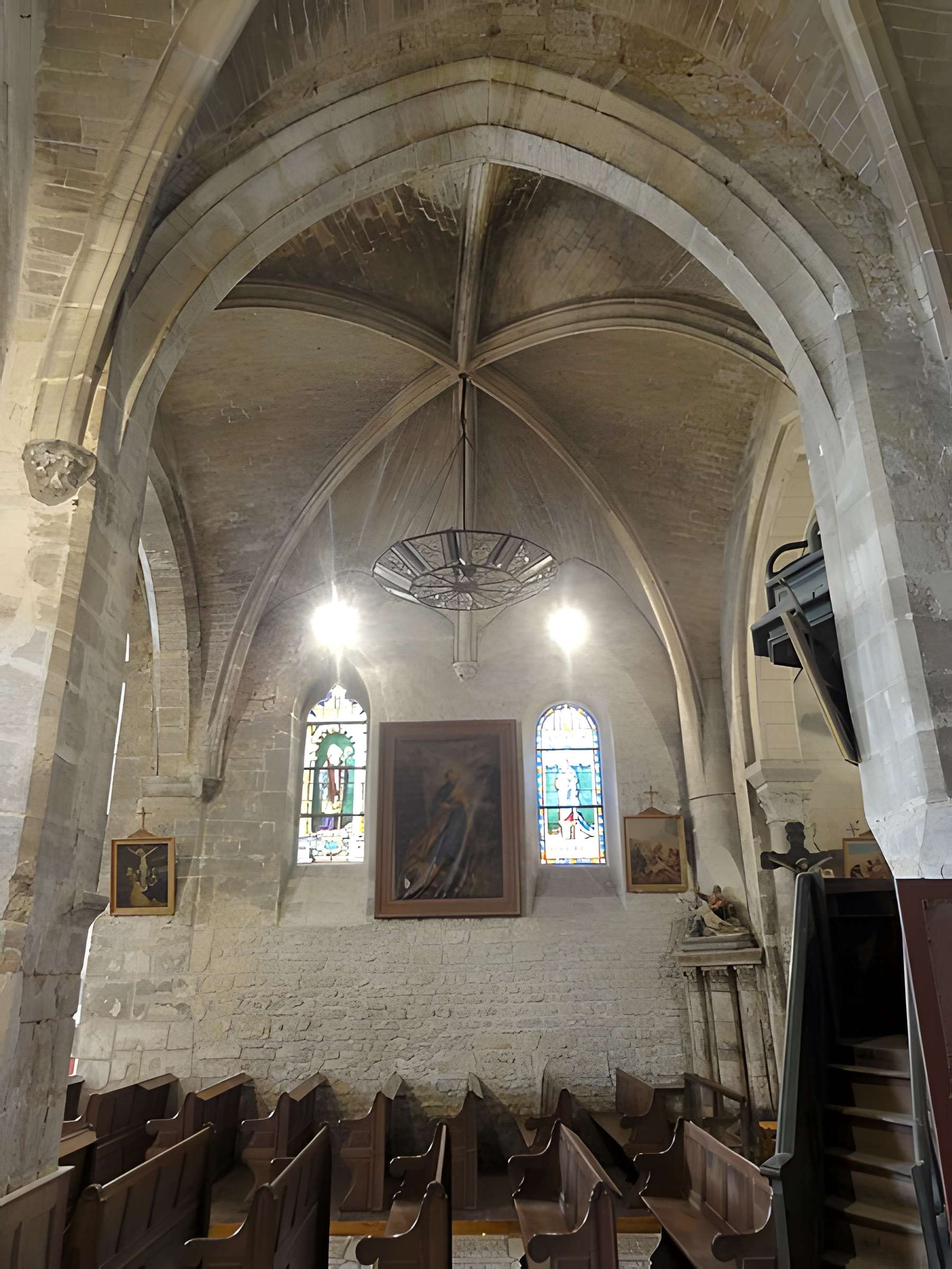 Église Saint-Léger de Balagny-sur-Thérain