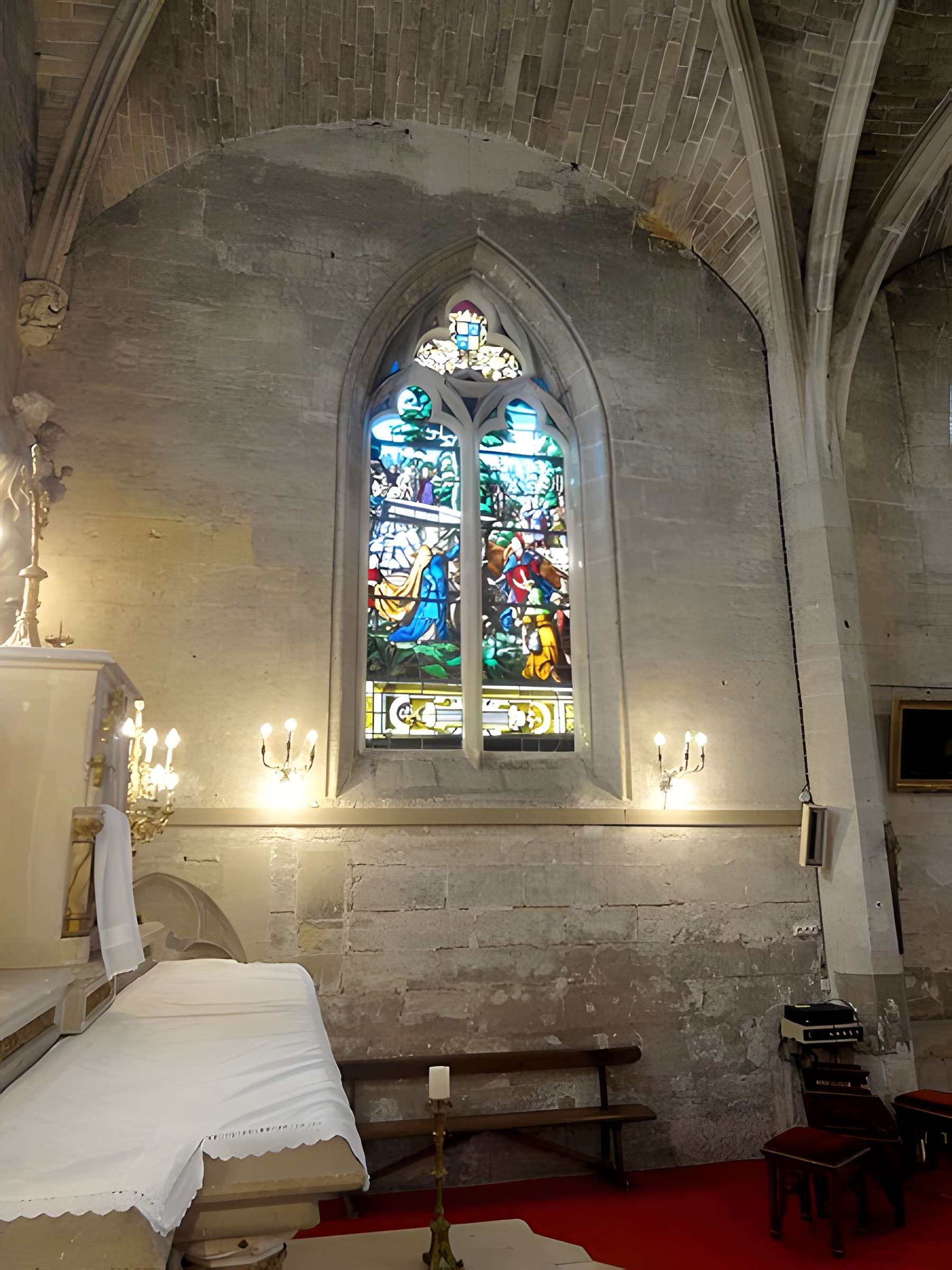 Église Saint-Léger de Balagny-sur-Thérain