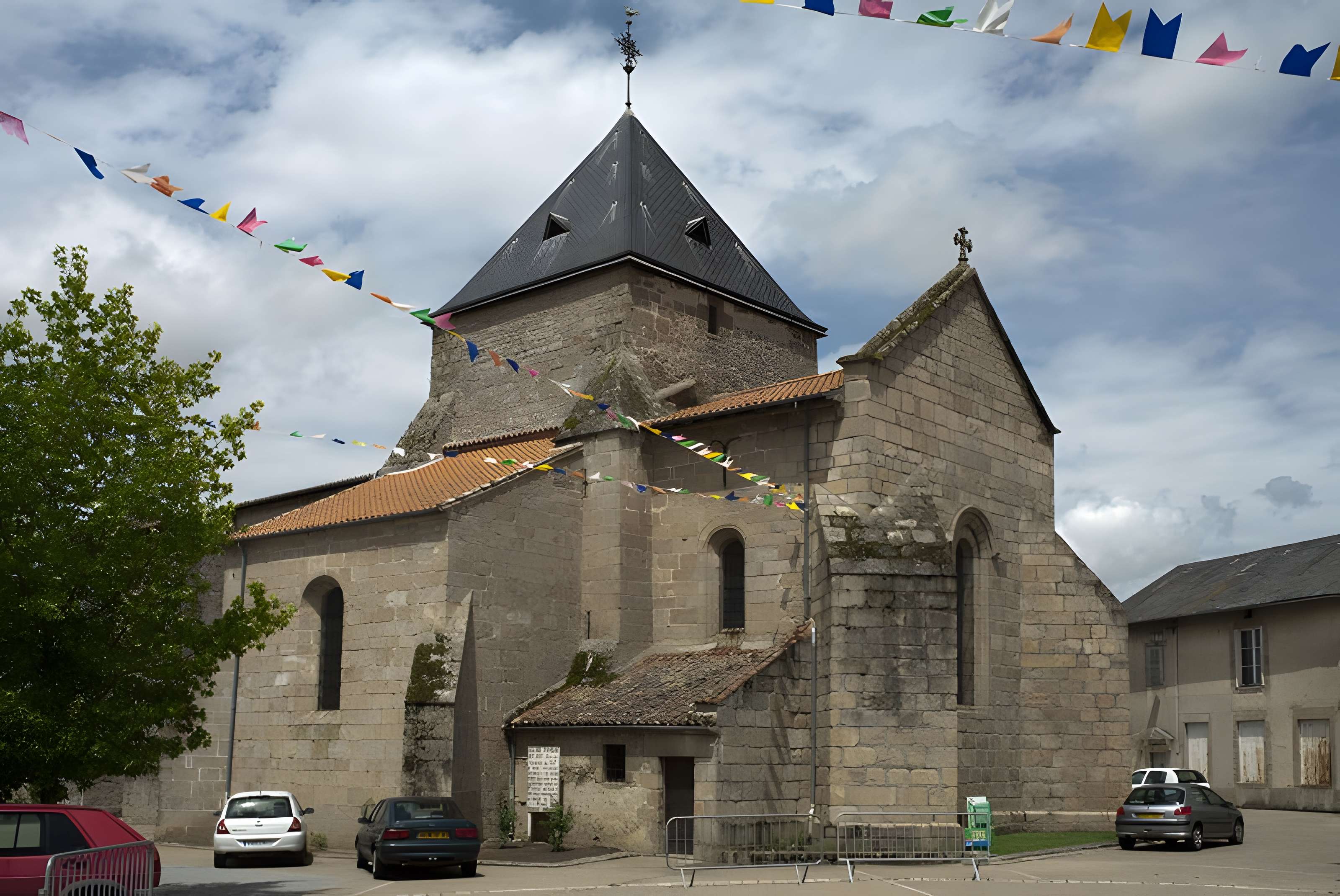 Église Saint-Léger de Bessines-sur-Gartempe 