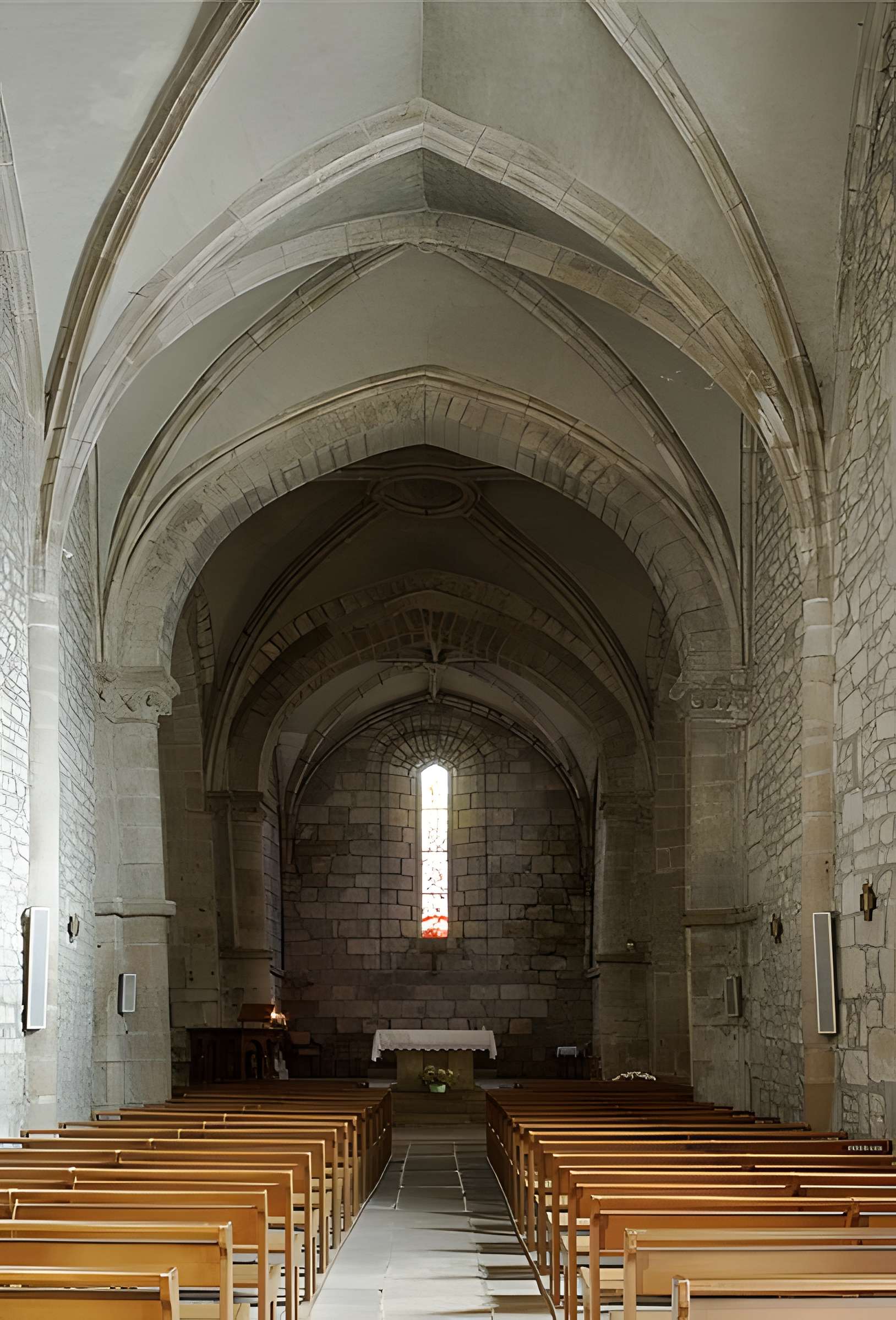 Église Saint-Léger de Bessines-sur-Gartempe