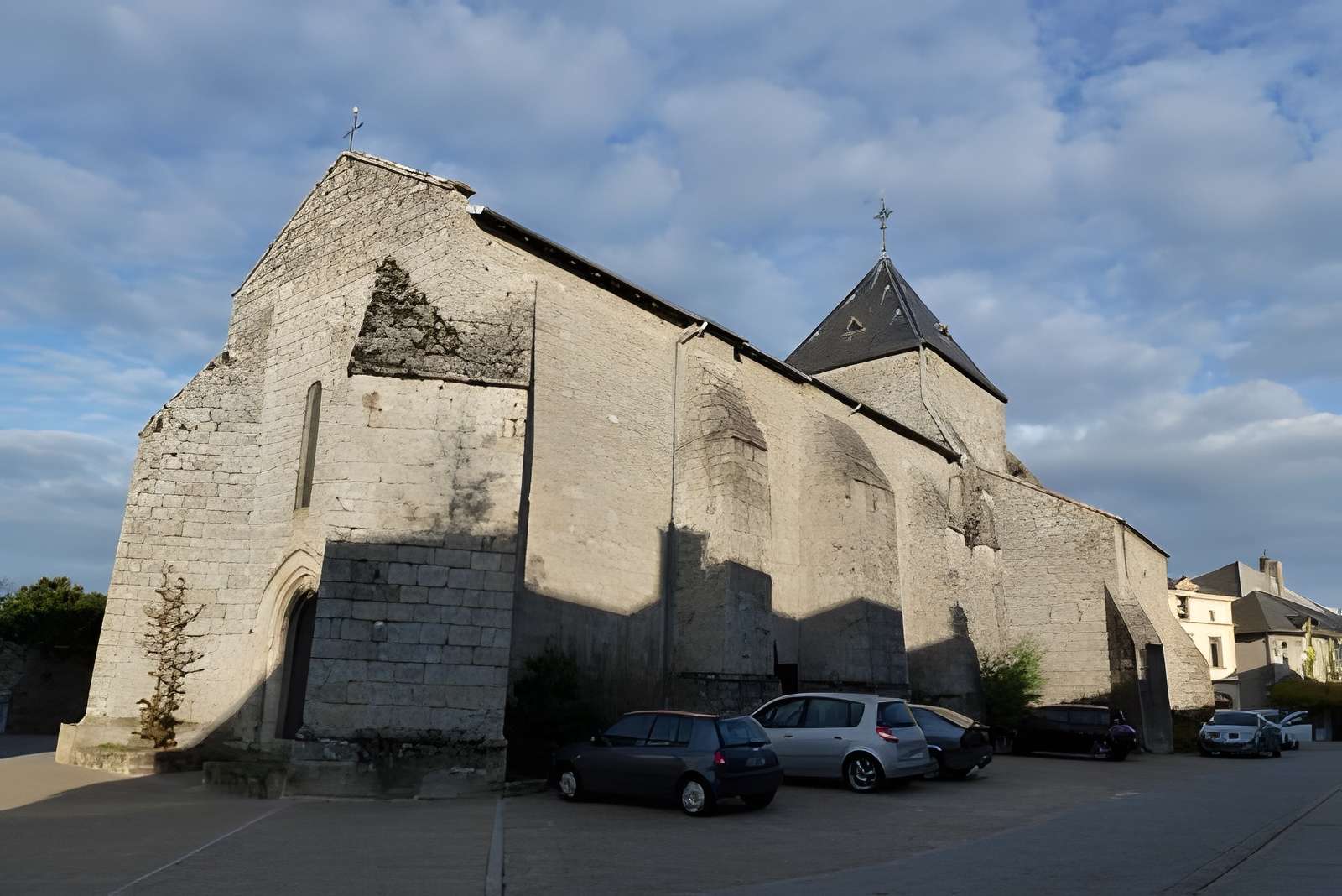 Église Saint-Léger de Bessines-sur-Gartempe