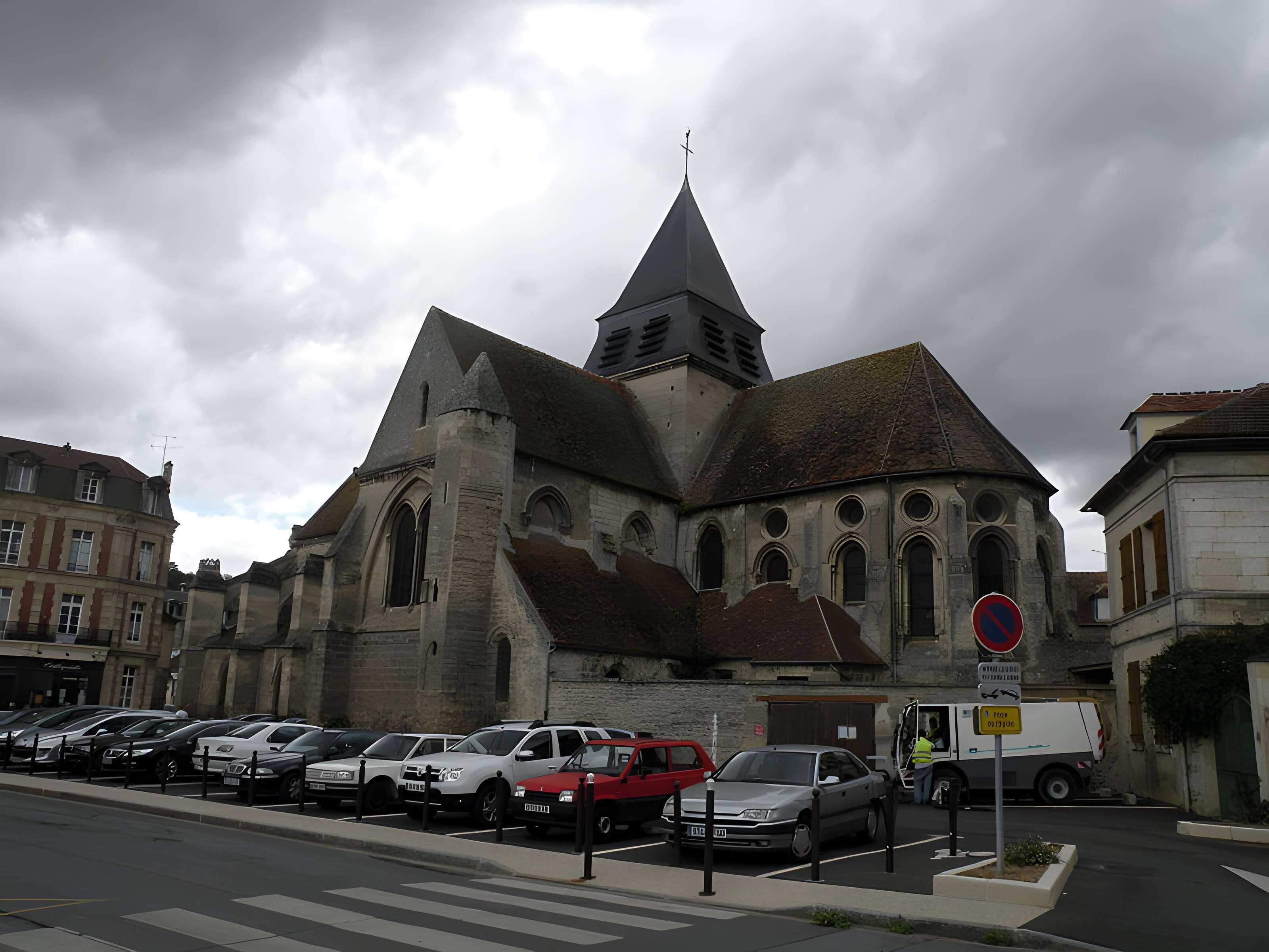 Église Saint-Léger de Mouy