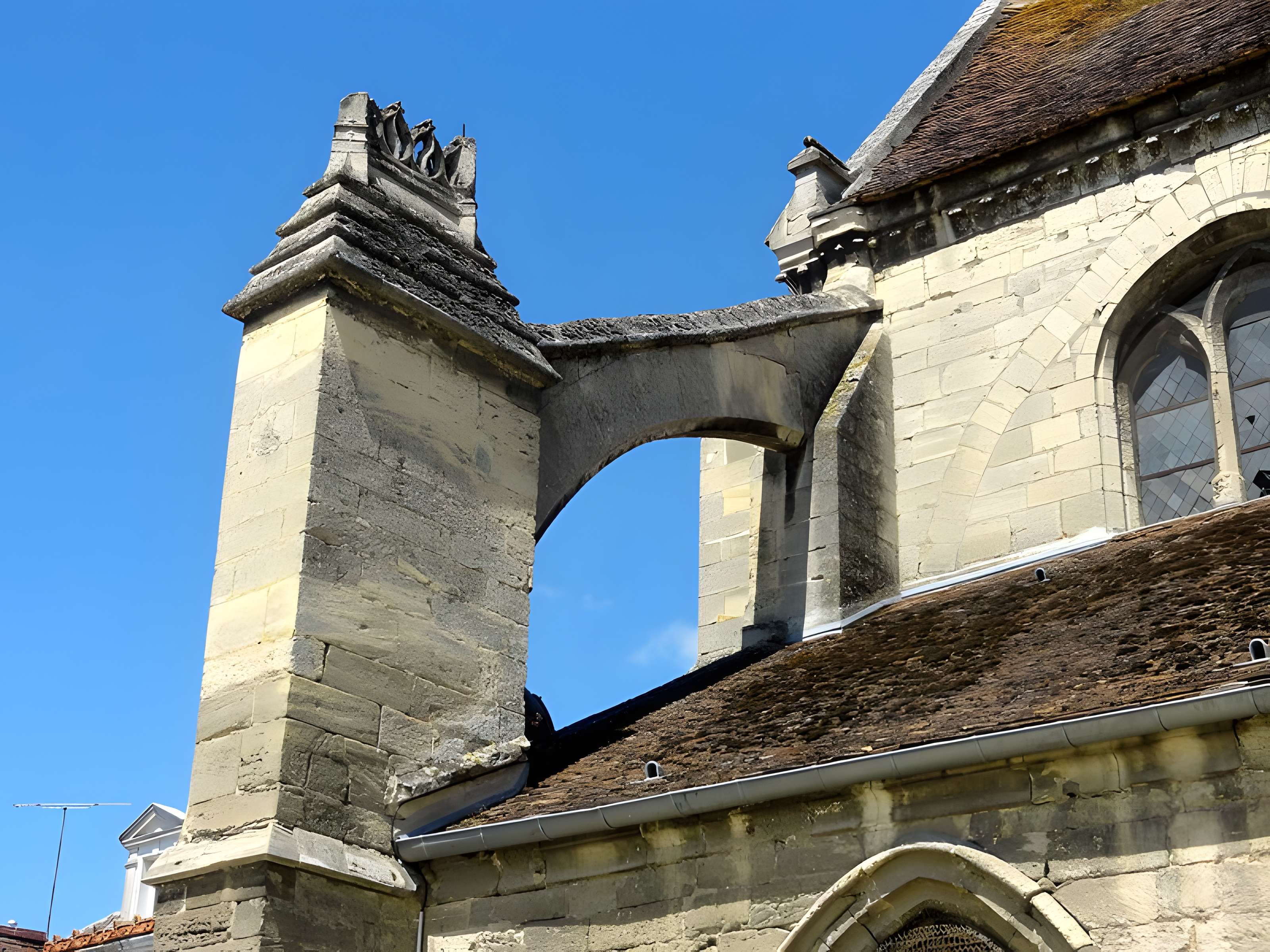Église Saint-Léger de Mouy