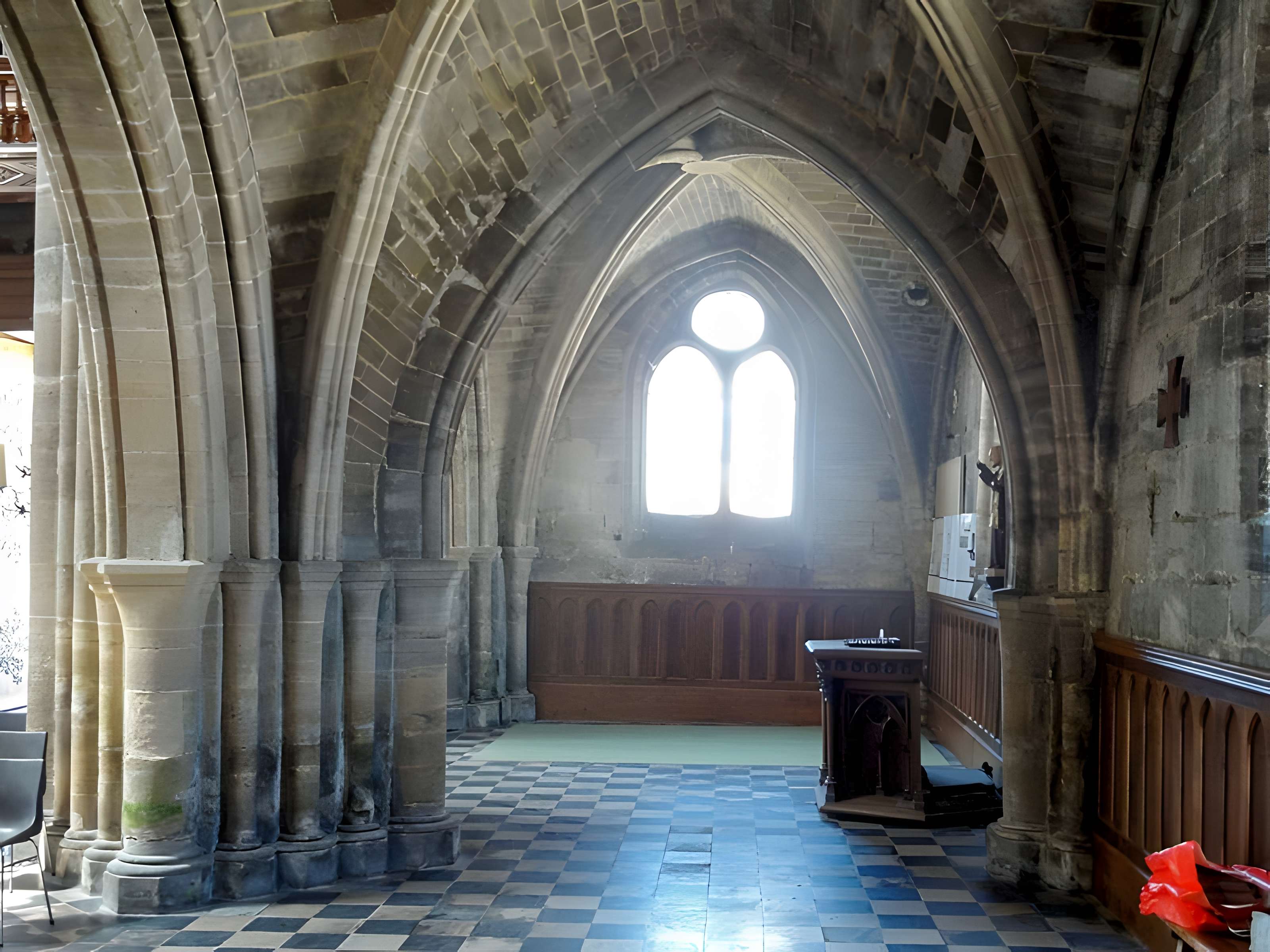 Église Saint-Léger de Mouy