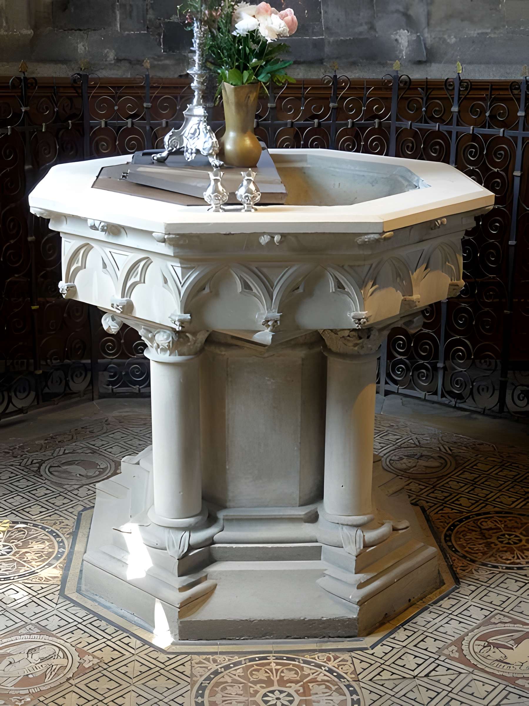 Église Saint-Léger de Mouy