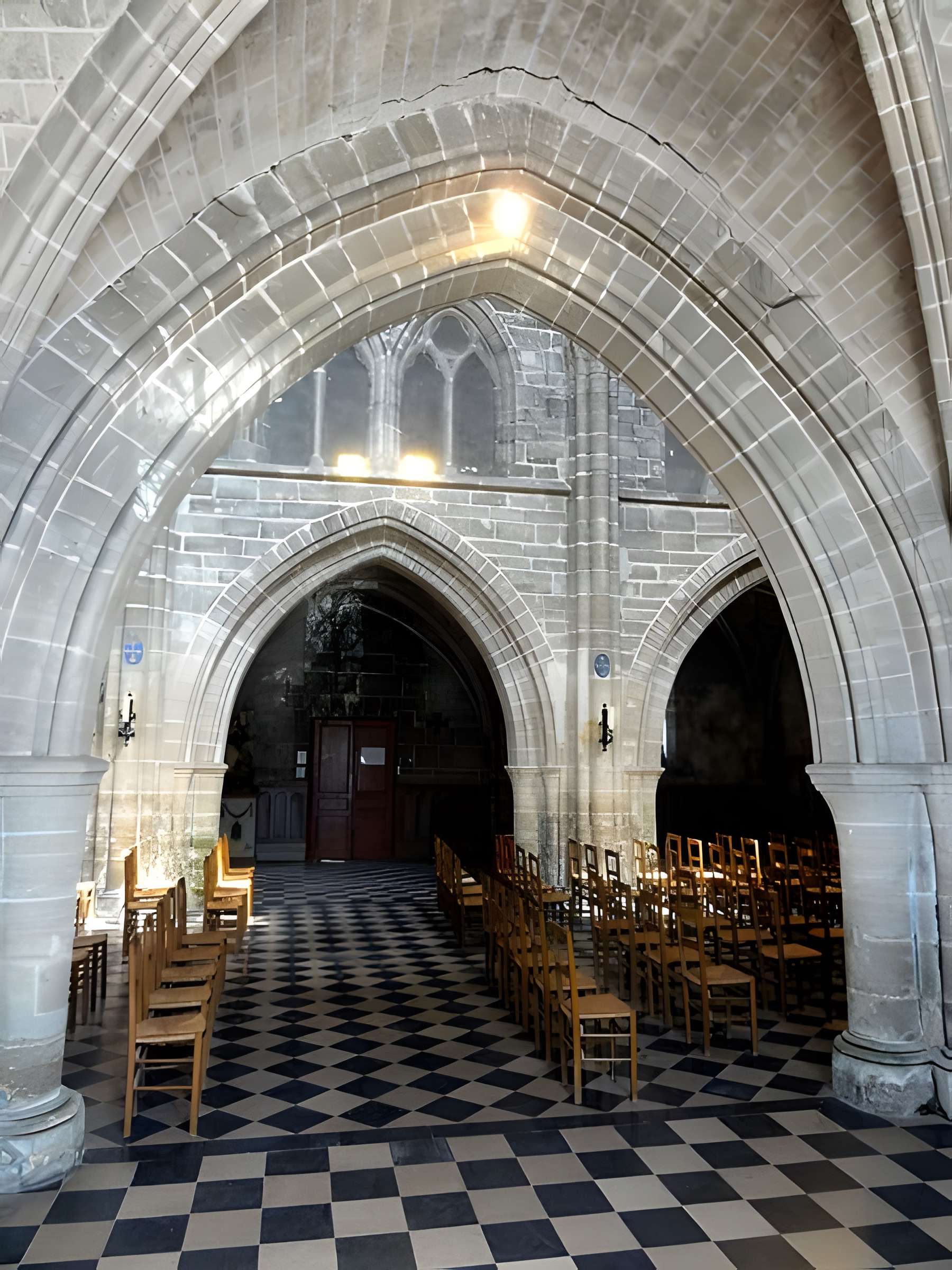 Église Saint-Léger de Mouy