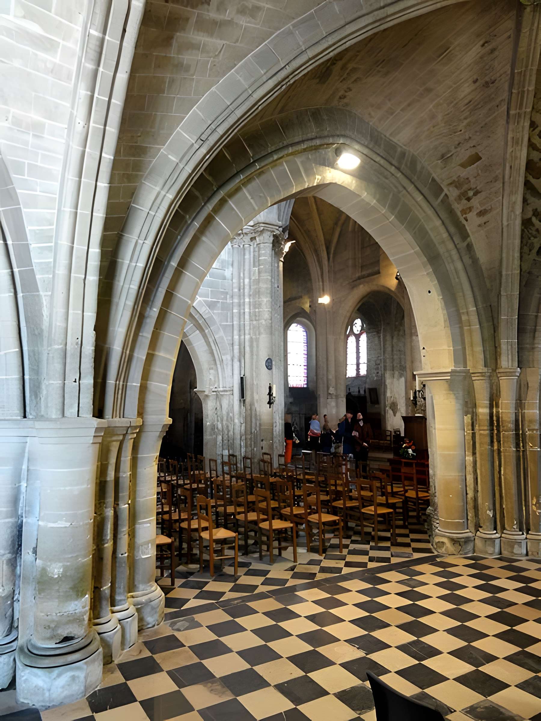 Église Saint-Léger de Mouy