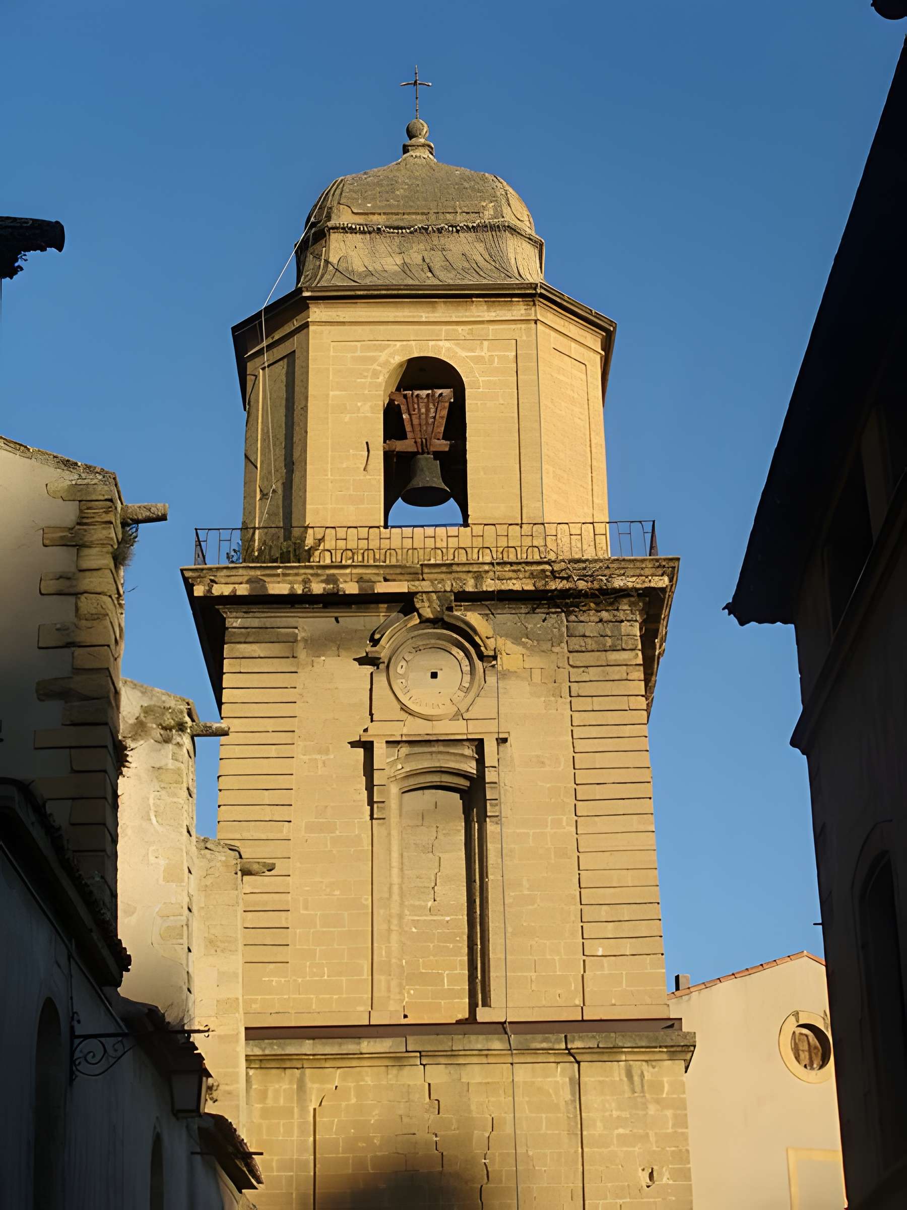 Église Saint-Léger de Saint-Chamas
