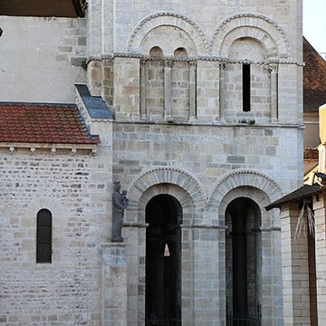 Église Saint-Léger dÉbreuil