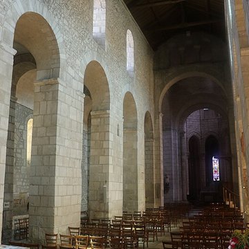 Église Saint-Léger dÉbreuil