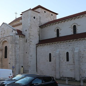 Église Saint-Léger dÉbreuil