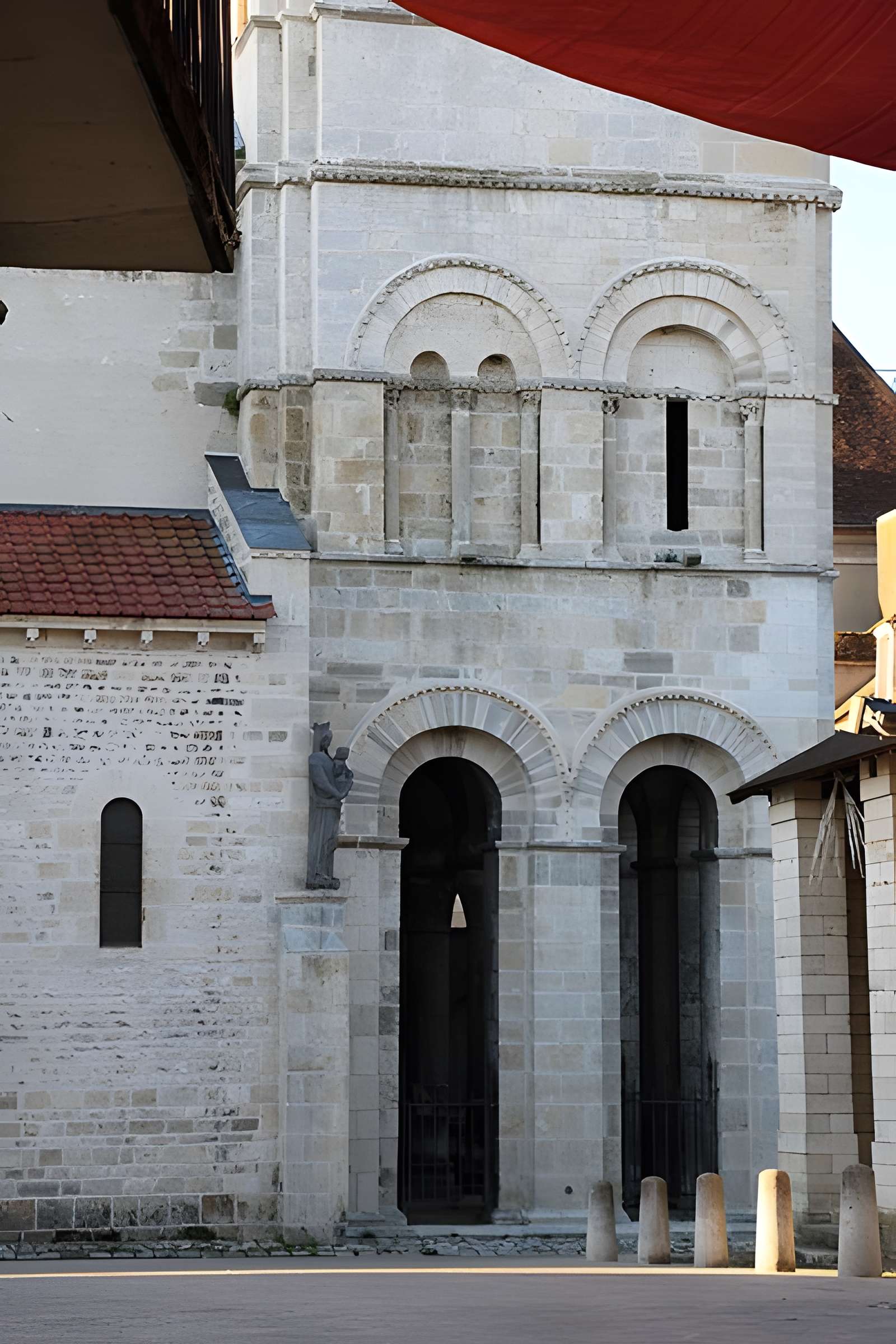 Église Saint-Léger d'Ébreuil