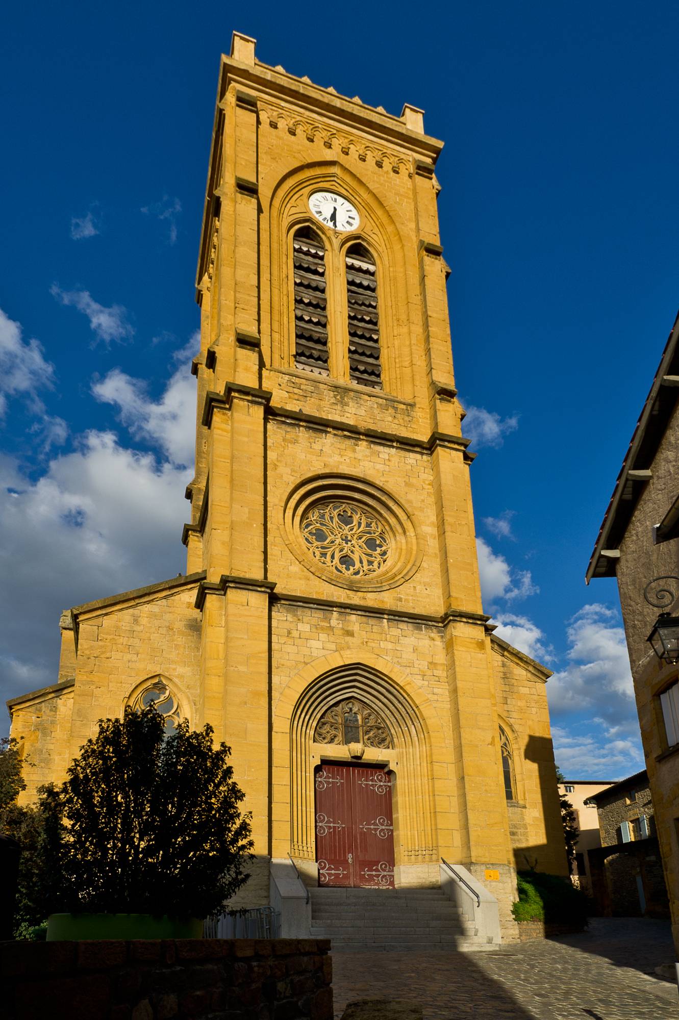Photo de Église de la Nativité-de-Saint-Jean-Baptiste de L'Arbresle