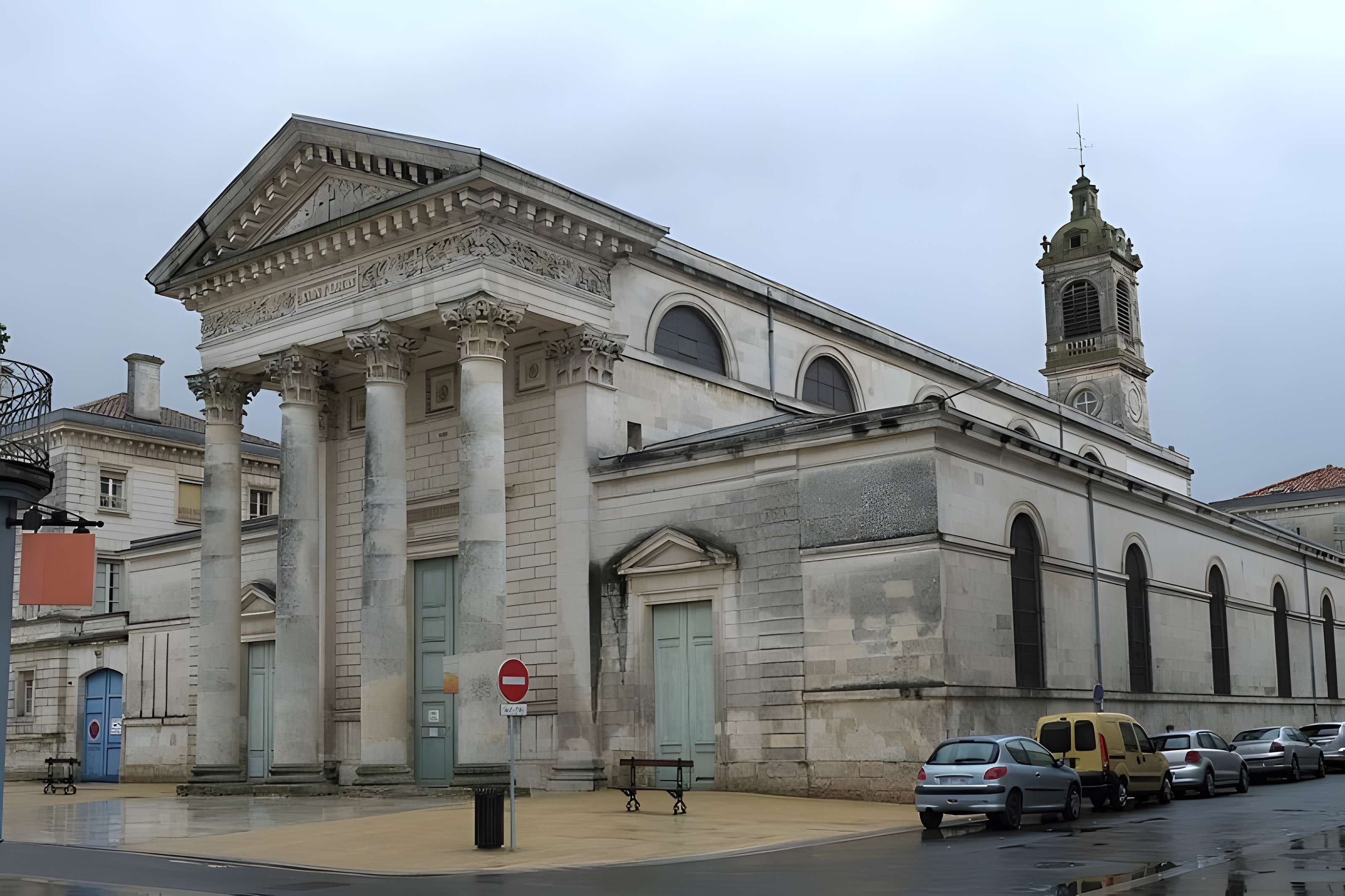 Église Saint-Louis de Rochefort 