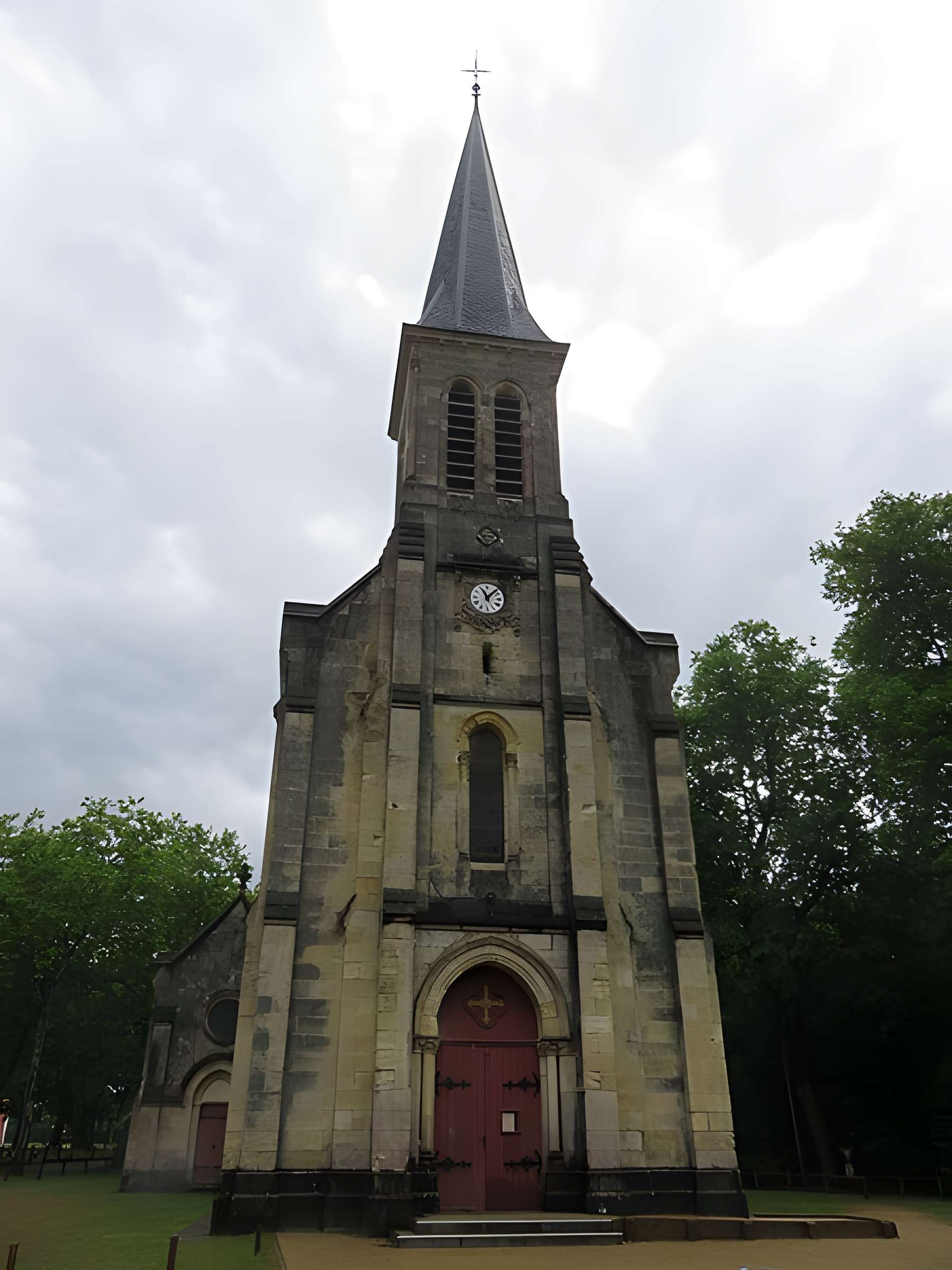 Église Saint-Louis d'Uza